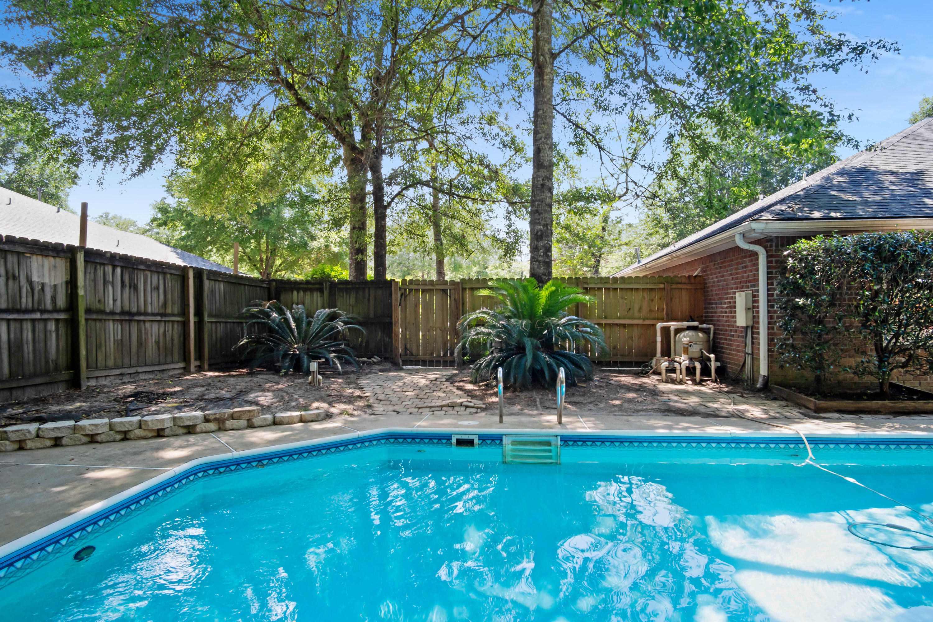 SILVER OAKS PH 1 - Residential