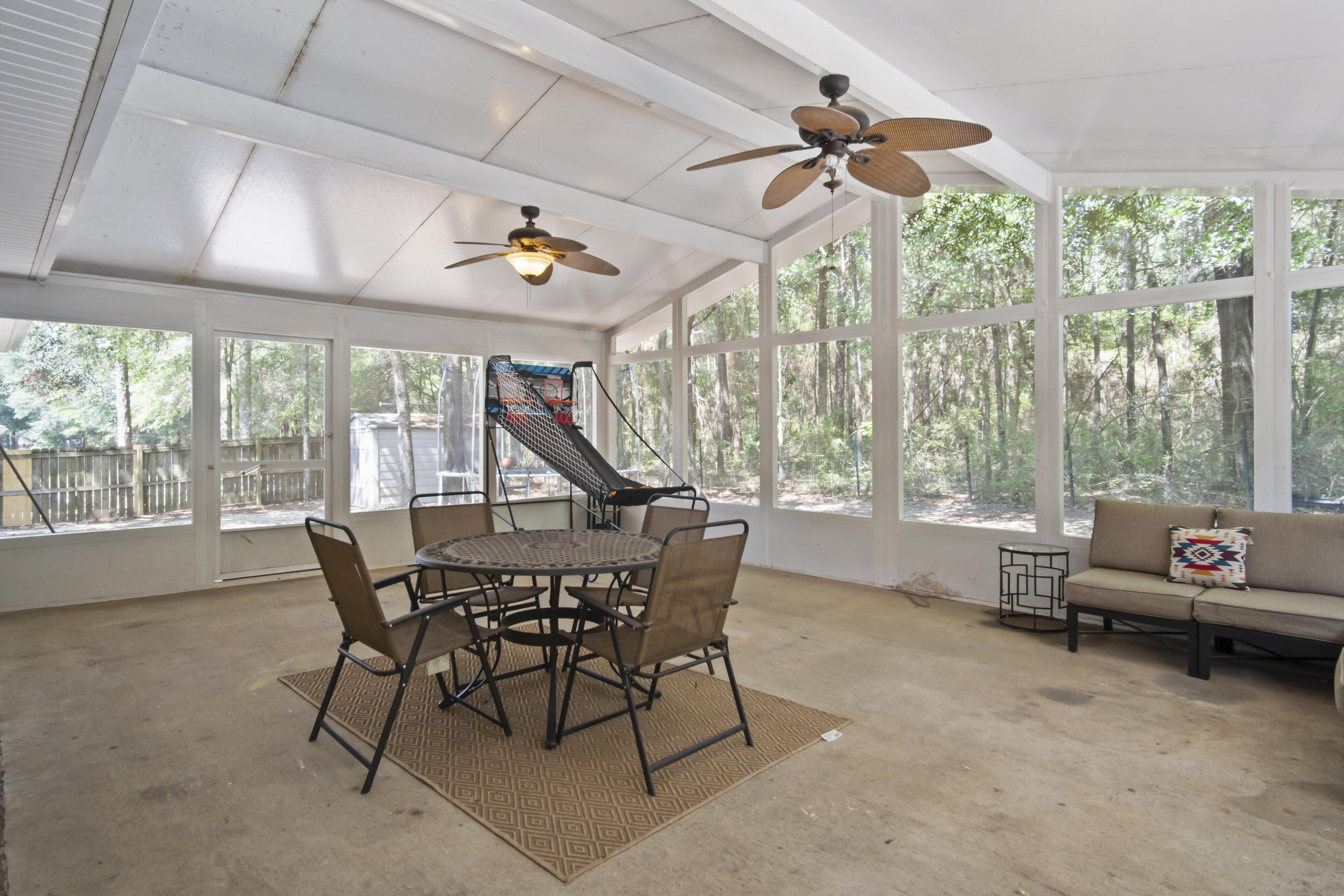 SILVER OAKS PH 1 - Residential