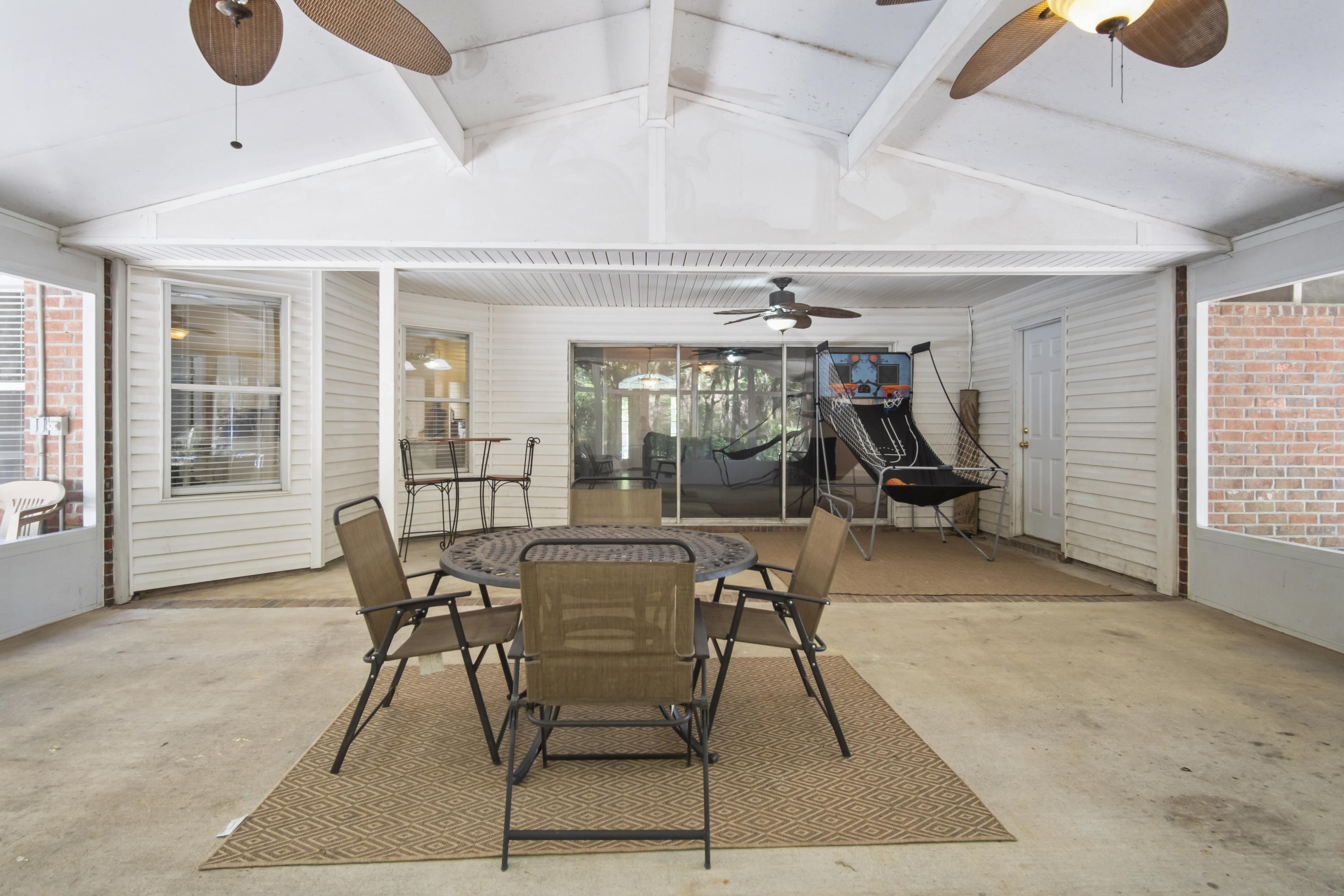 SILVER OAKS PH 1 - Residential