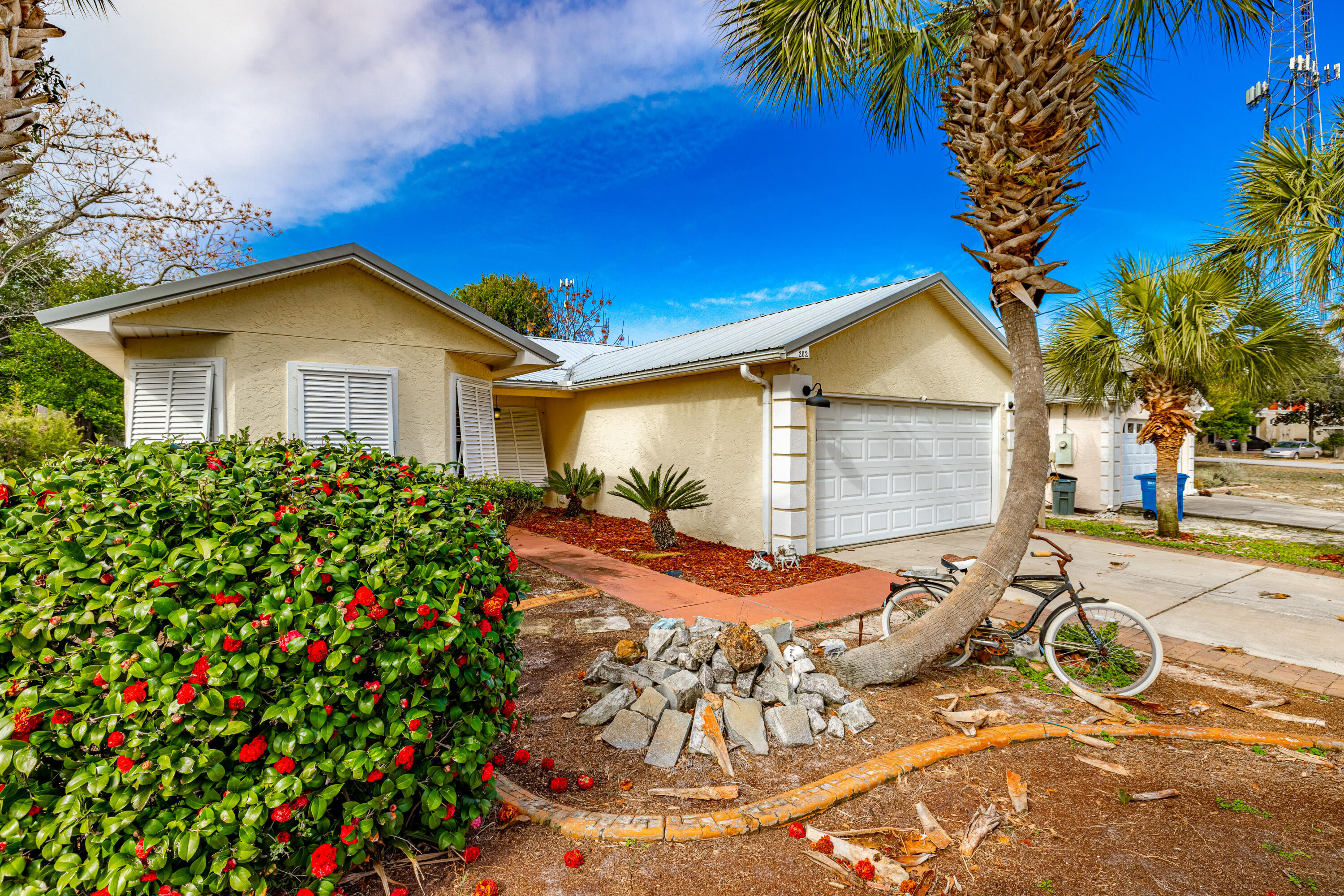 EL CENTRO BEACH - Residential