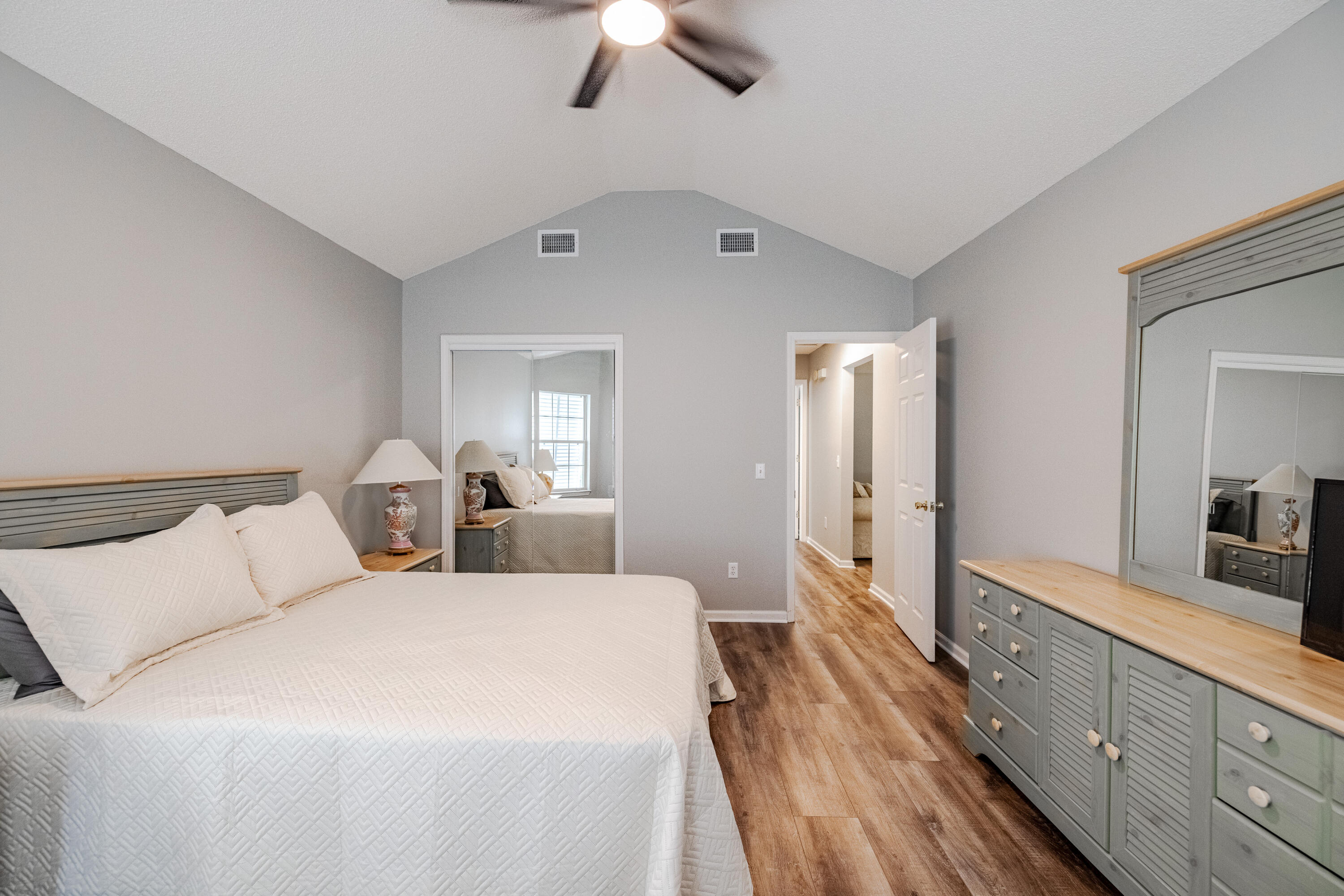 EL CENTRO BEACH - Residential