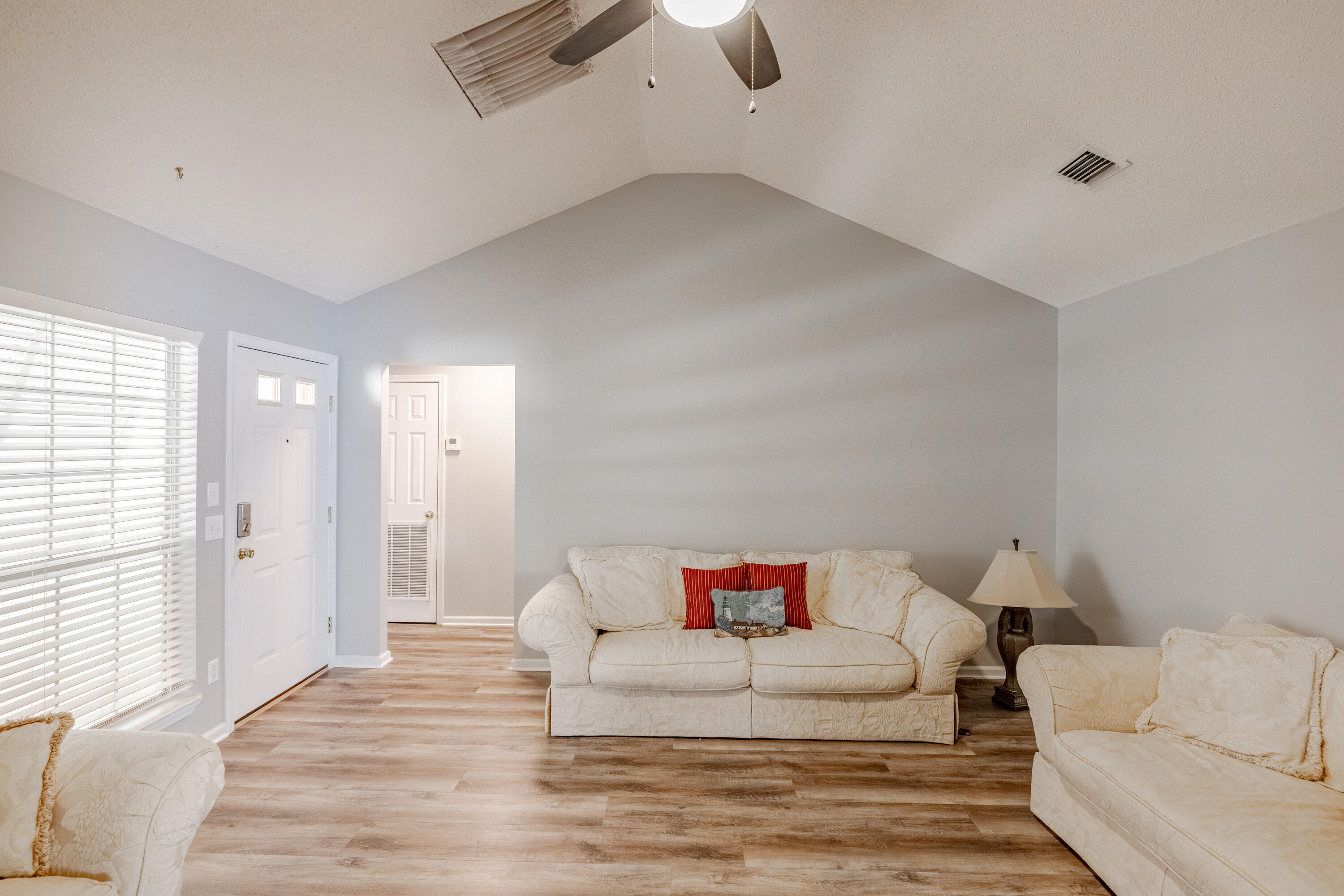 EL CENTRO BEACH - Residential