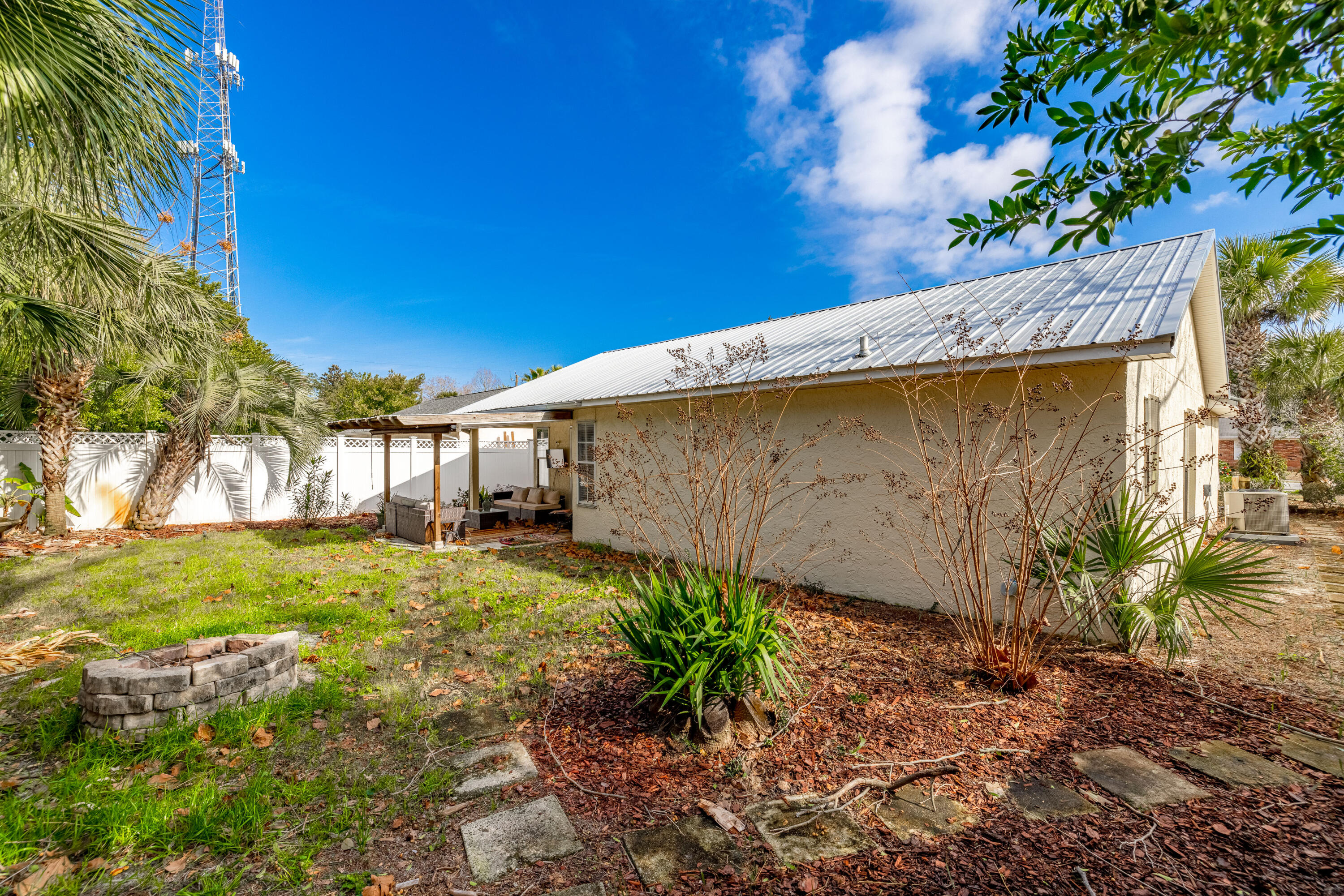 EL CENTRO BEACH - Residential