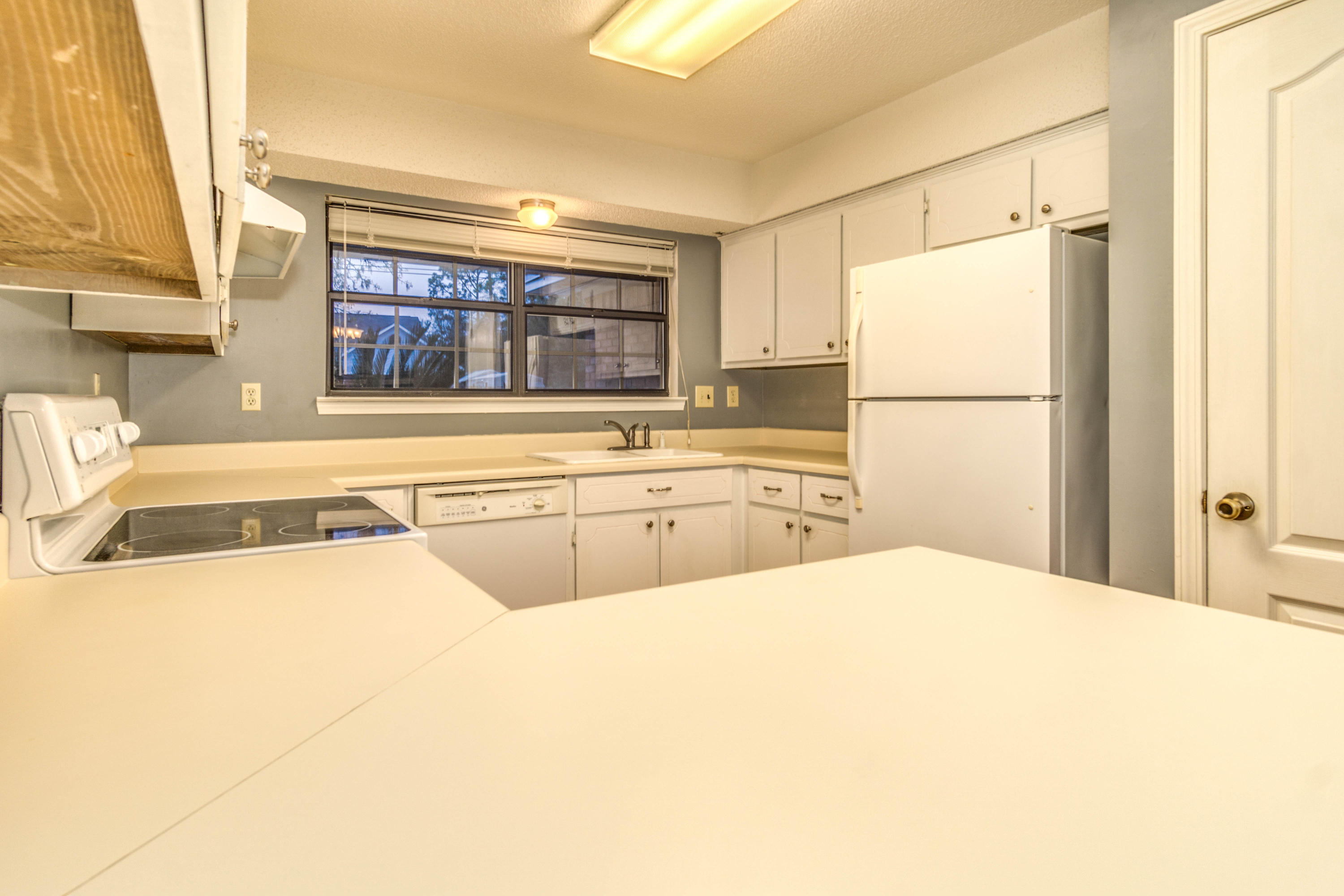 NORTHVIEW ESTATES 4TH ADDN - Residential