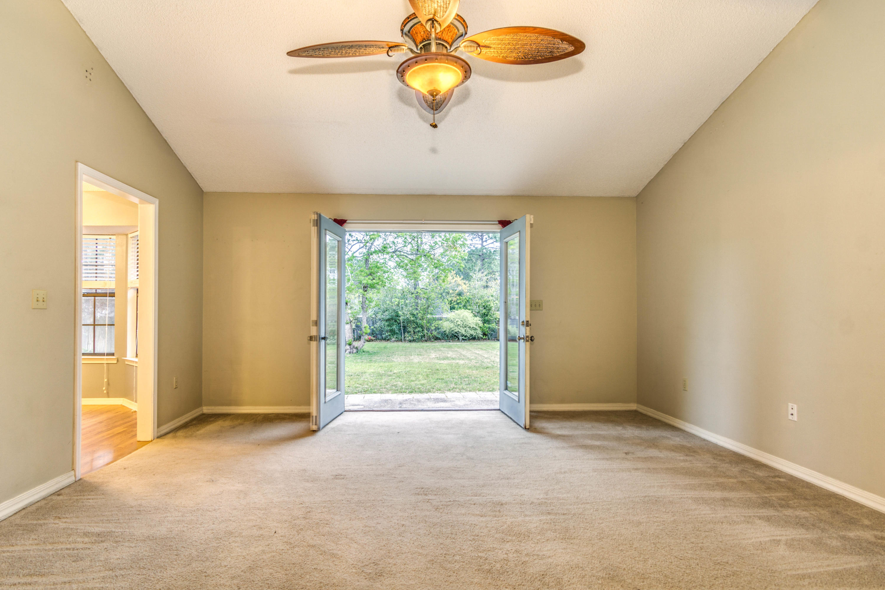 NORTHVIEW ESTATES 4TH ADDN - Residential