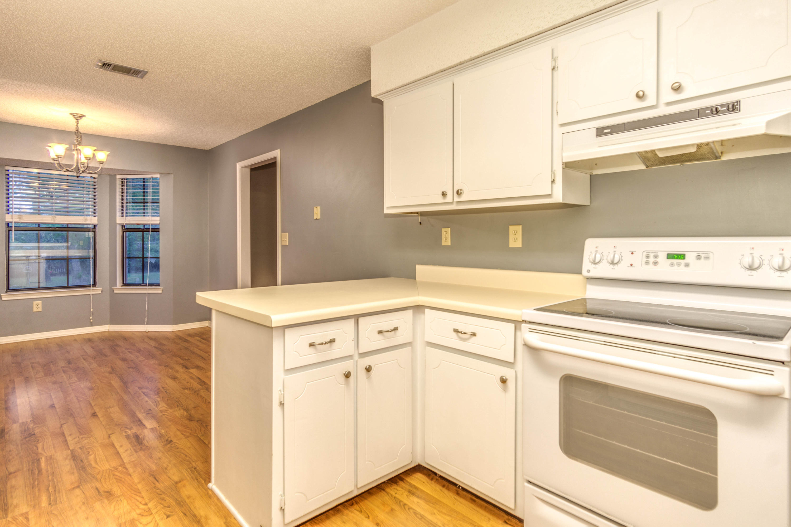 NORTHVIEW ESTATES 4TH ADDN - Residential