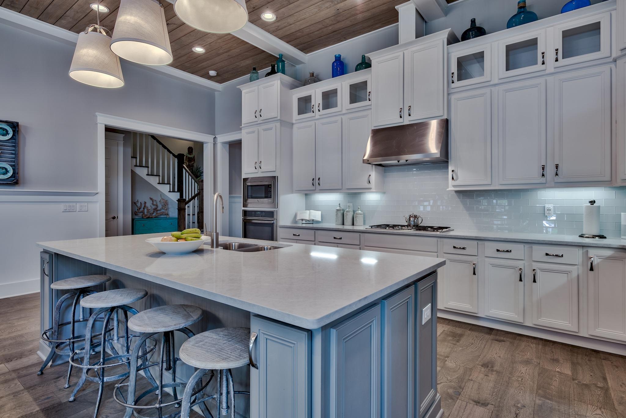 HIGHLAND PARKS - Residential