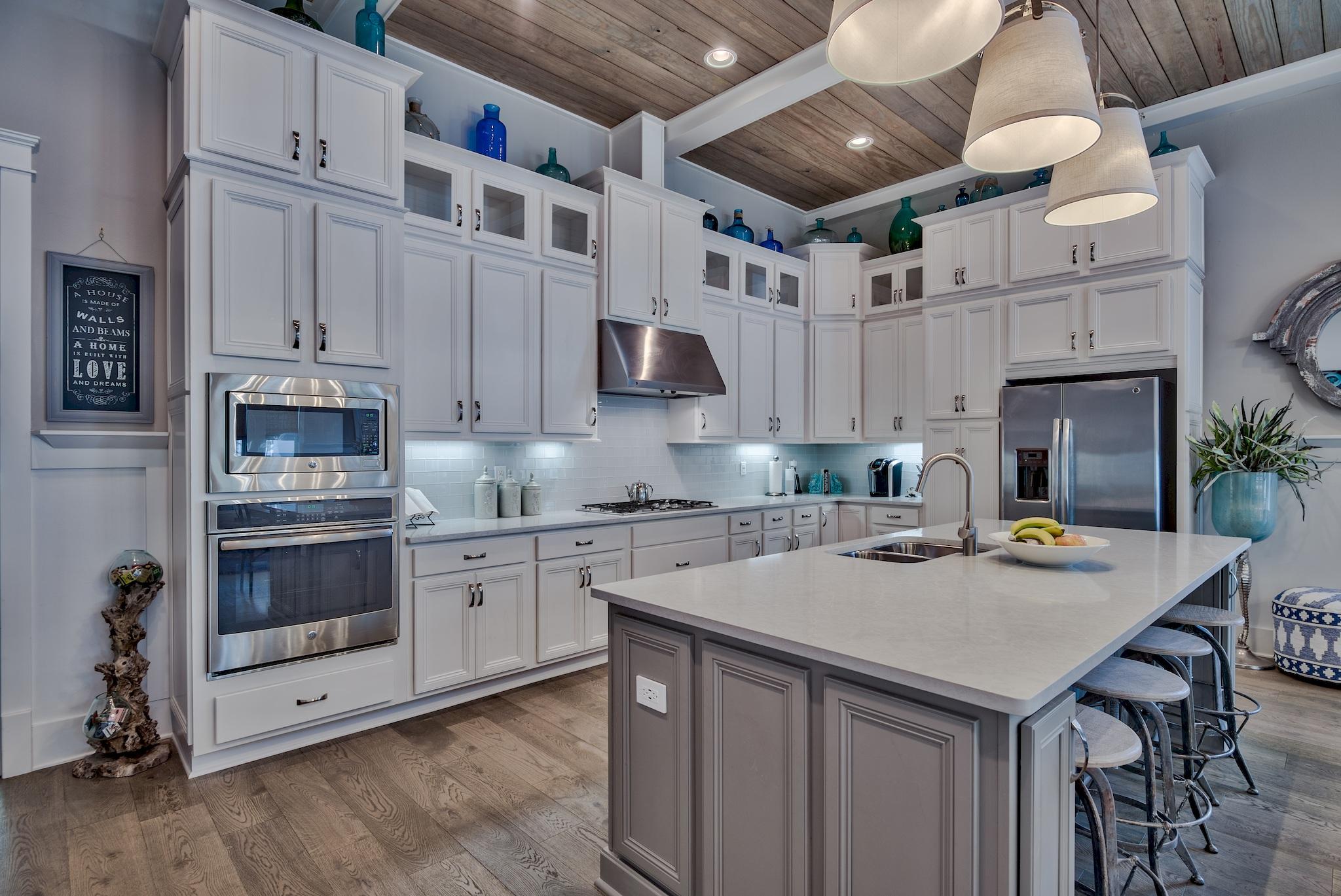 HIGHLAND PARKS - Residential