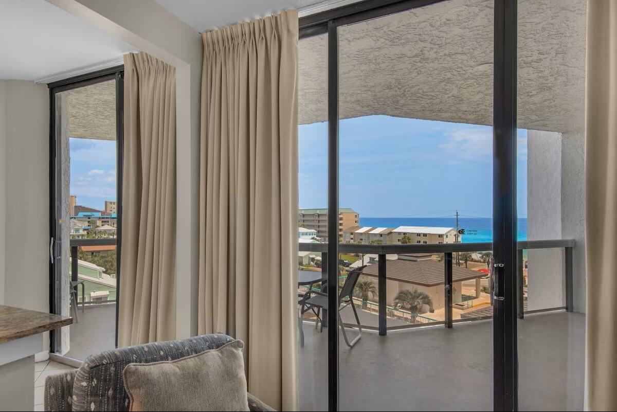 DESTIN SURFSIDE CONDO - Residential
