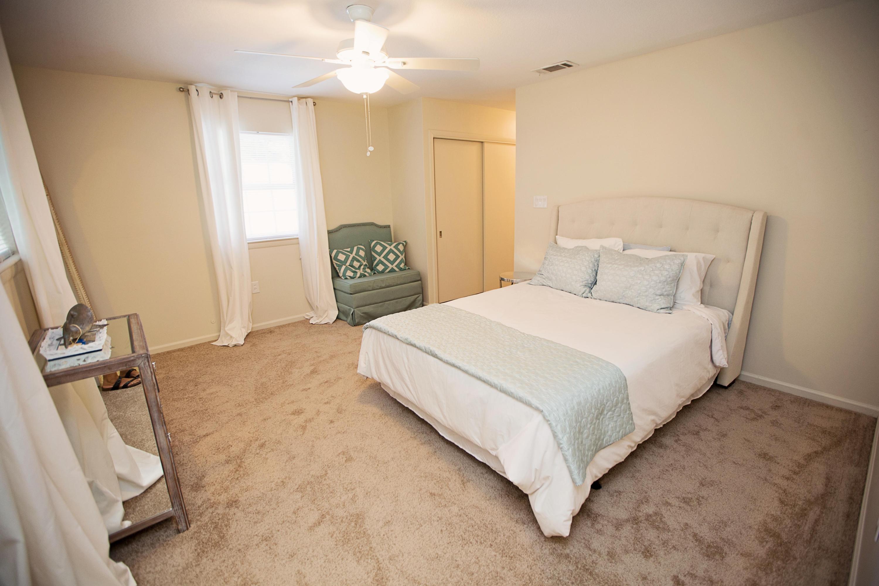 COMMODORE PLACE - Residential