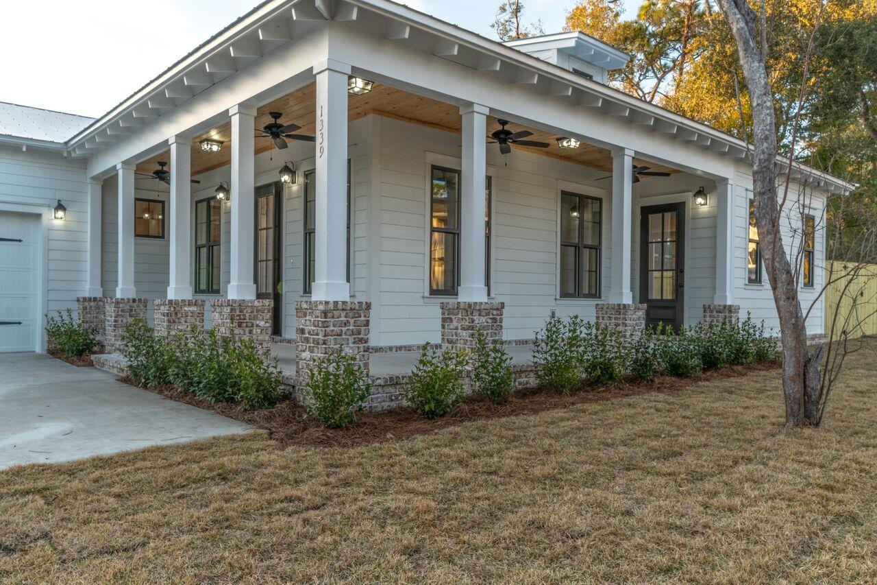 Deer Moss Creek - Residential