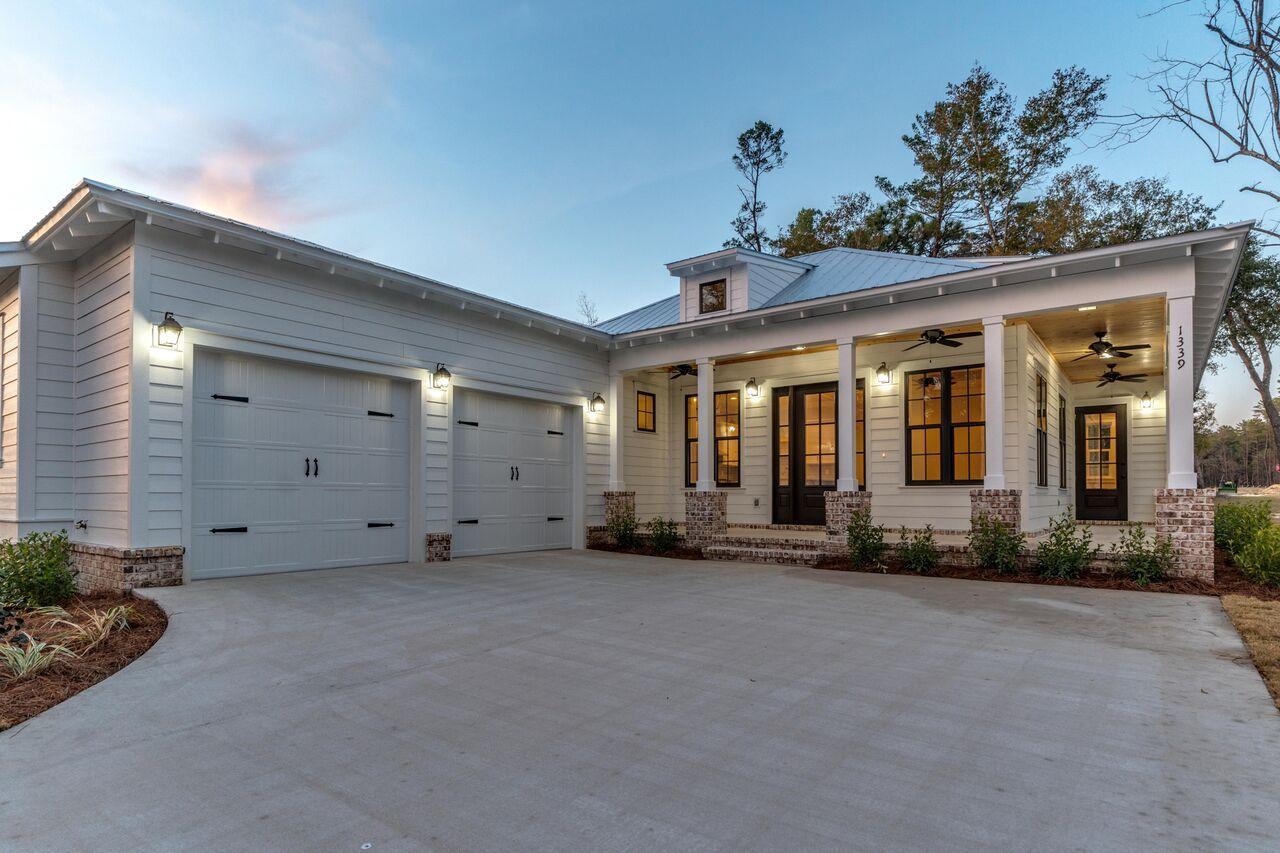 Deer Moss Creek - Residential