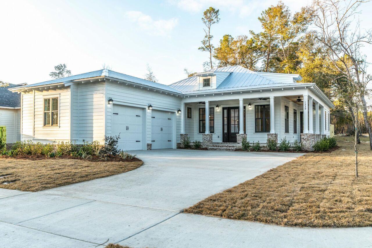 Deer Moss Creek - Residential