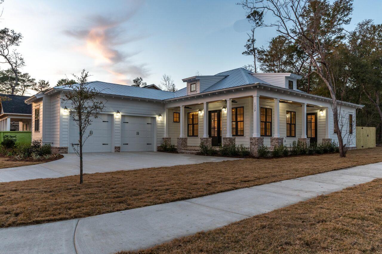 Deer Moss Creek - Residential