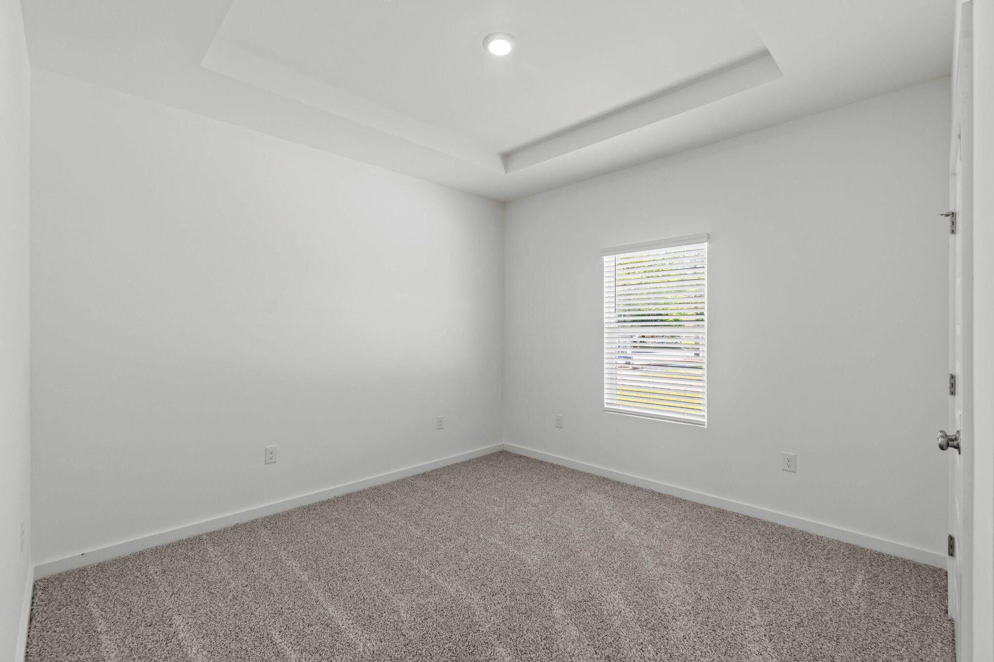 OWL'S HEAD - Residential Lease