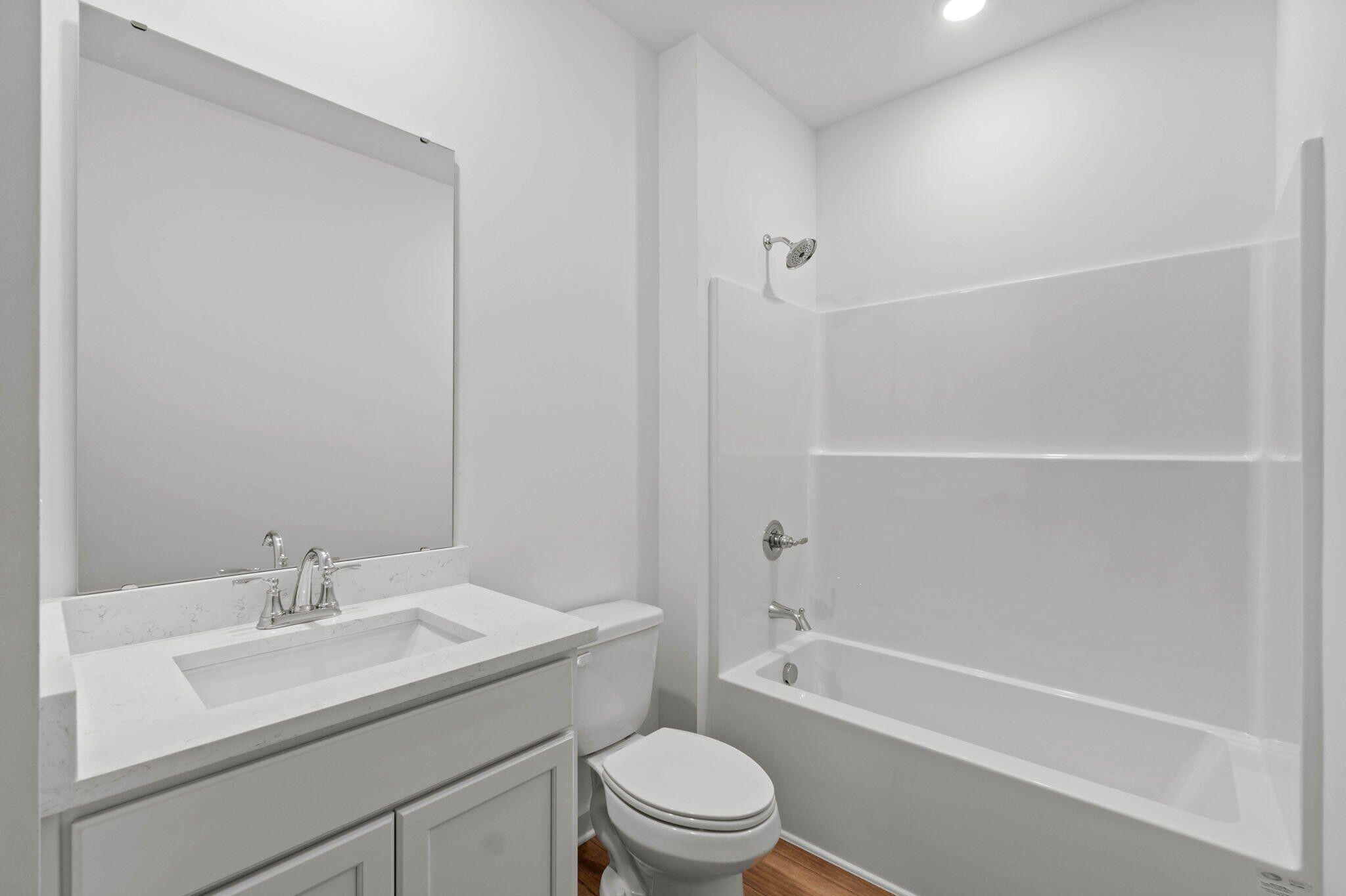 OWL'S HEAD - Residential Lease