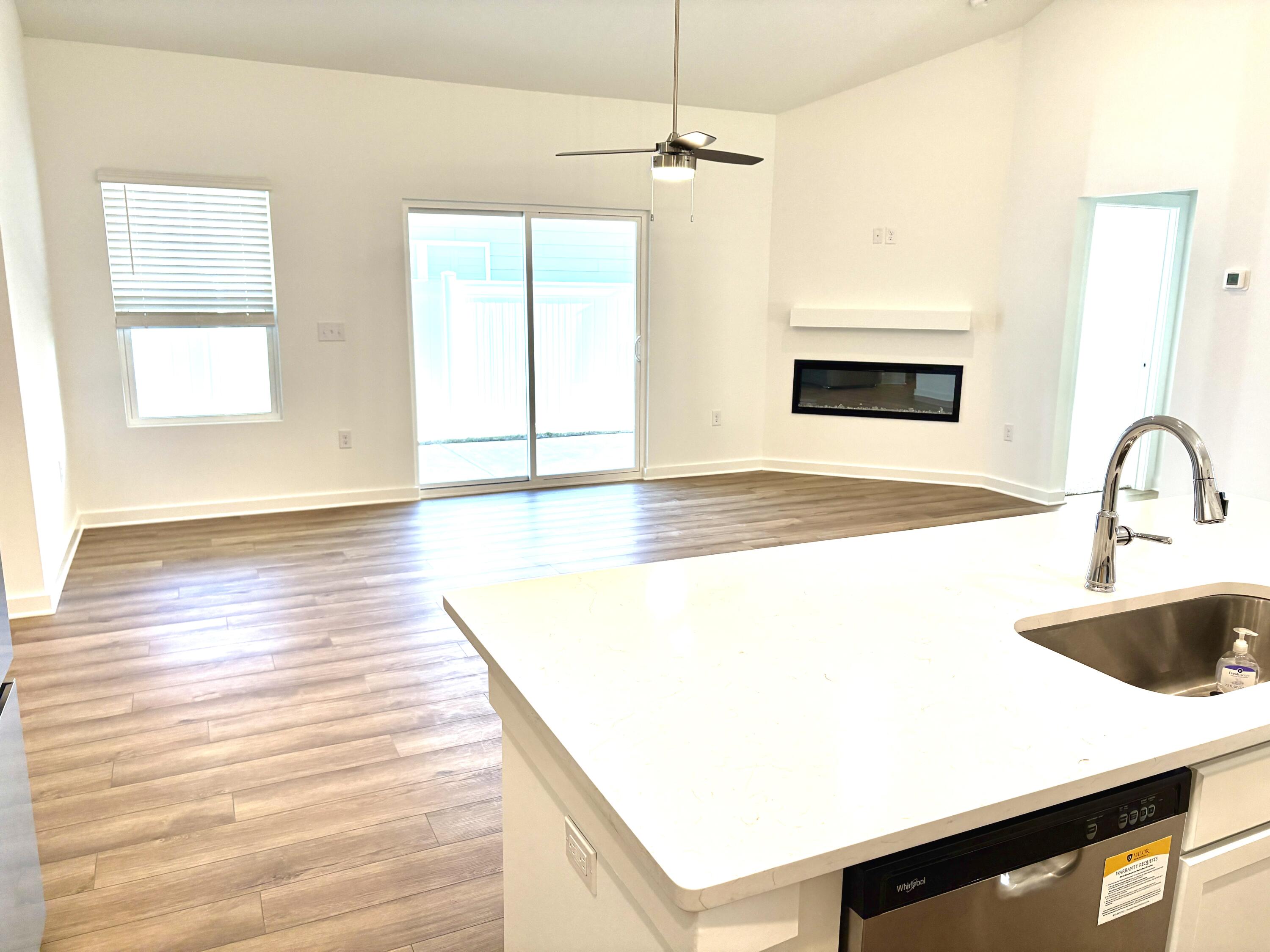 OWL'S HEAD - Residential Lease