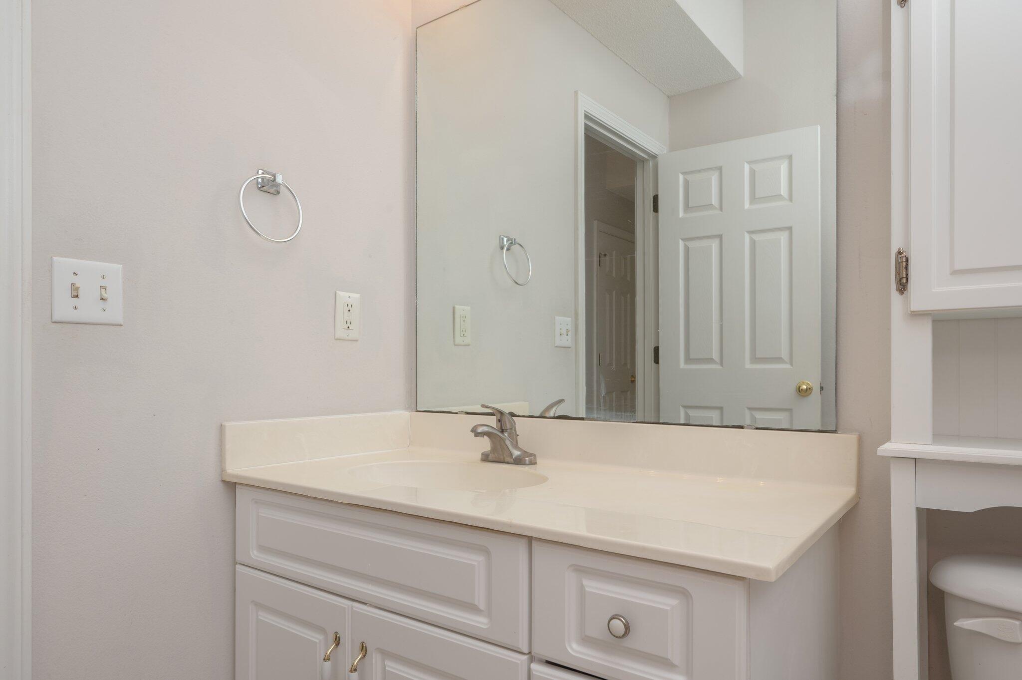 THE OAKS AT NICEVILLE - Residential Lease