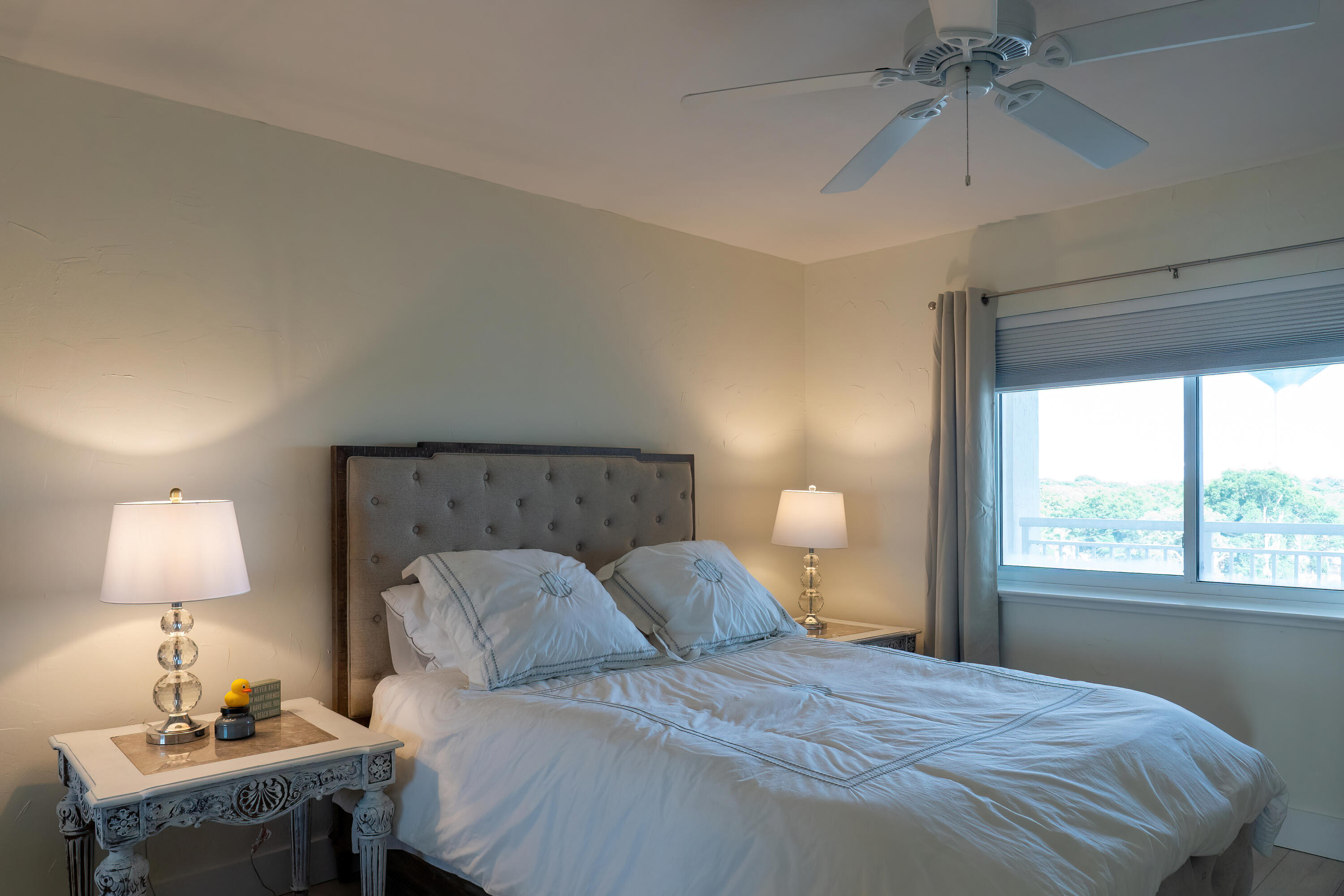 VALENCIA CONDO - Residential