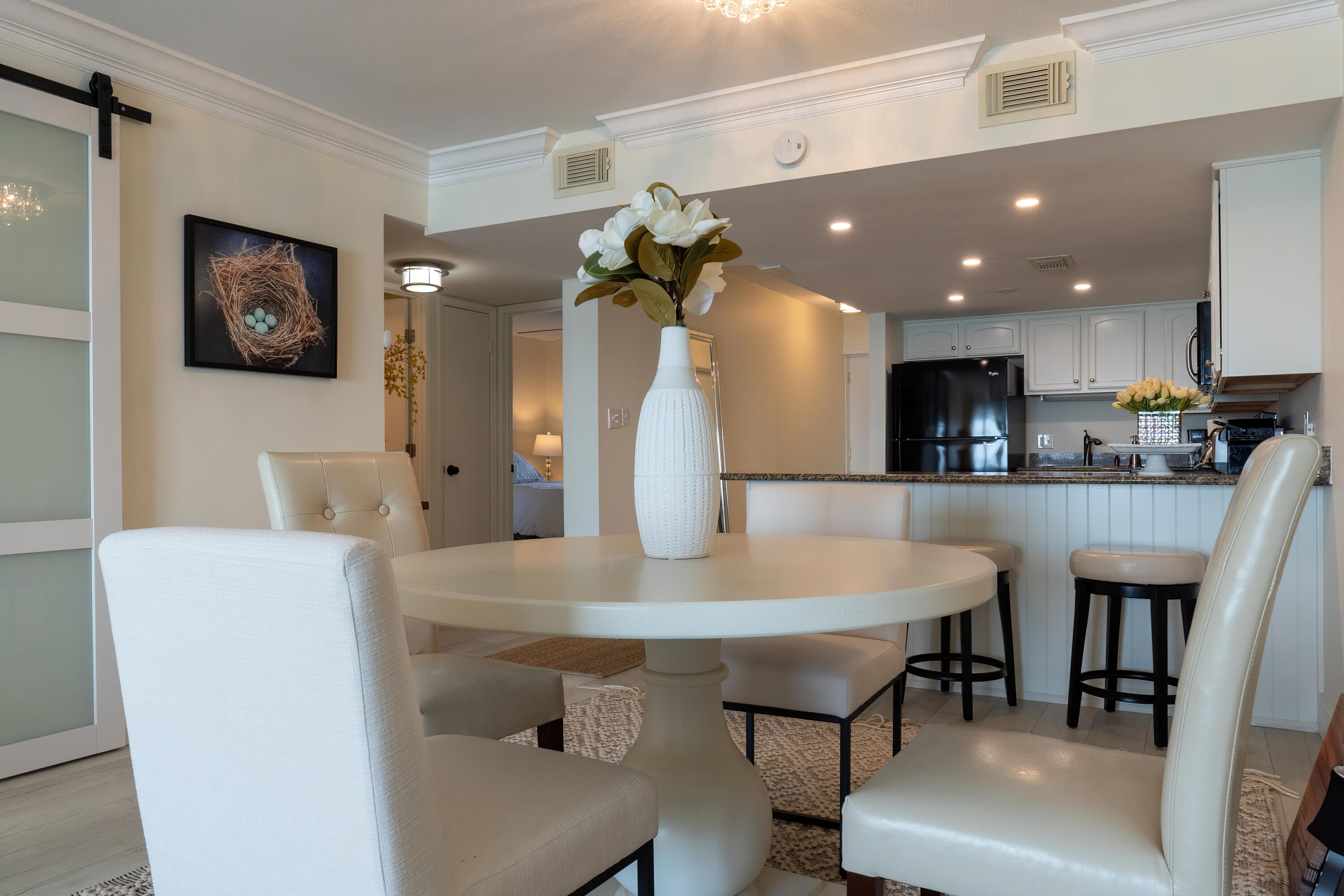VALENCIA CONDO - Residential
