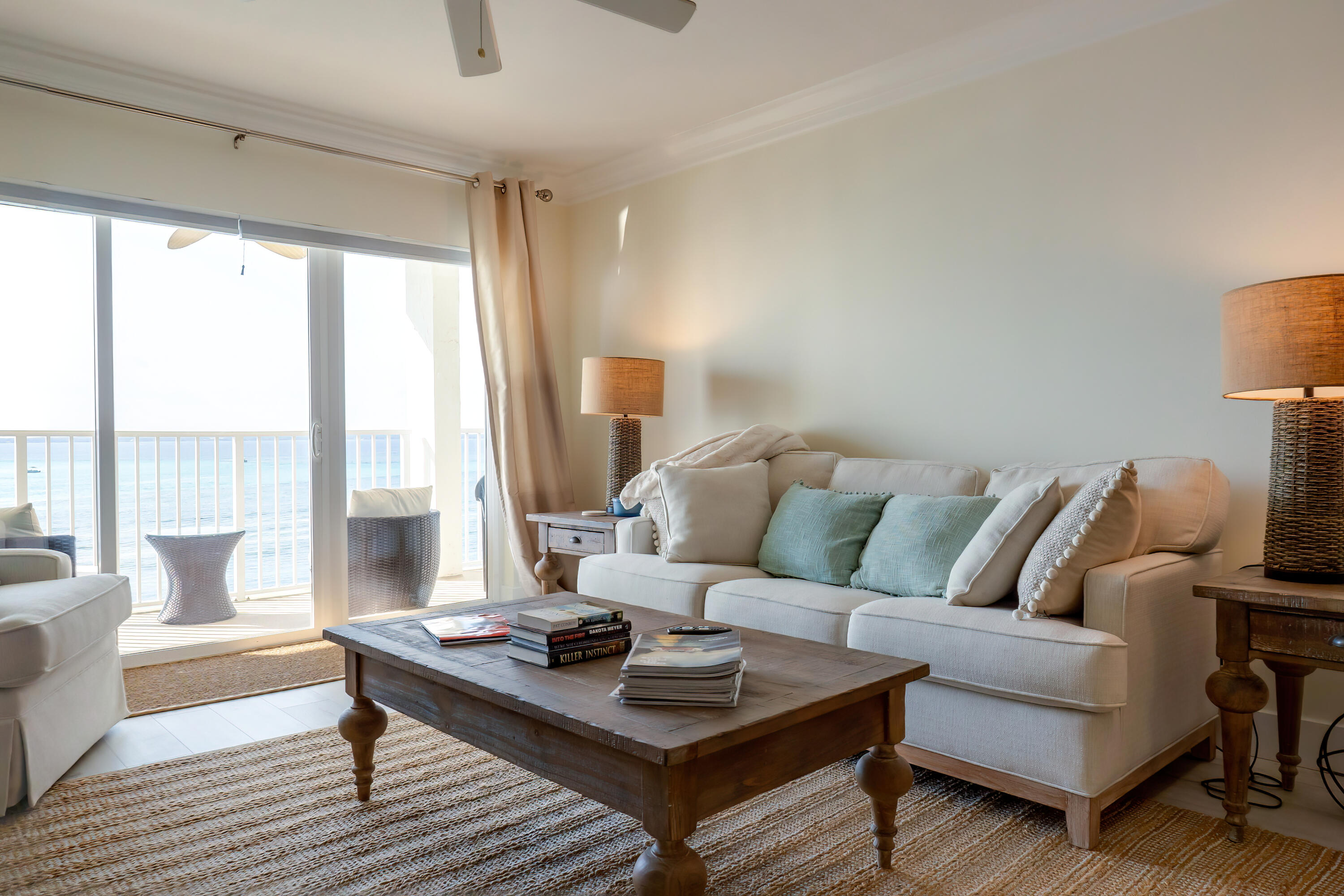 VALENCIA CONDO - Residential