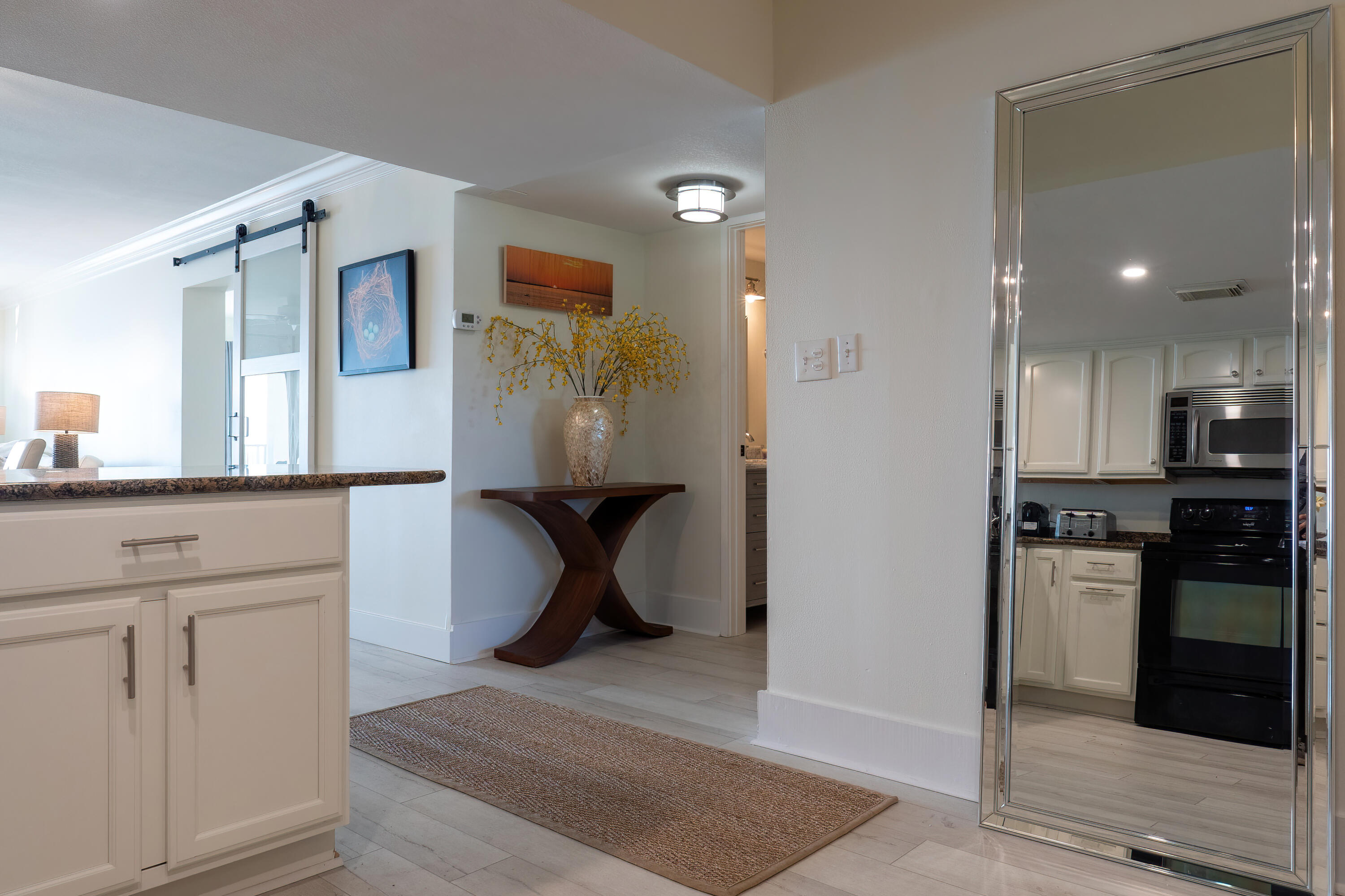 VALENCIA CONDO - Residential