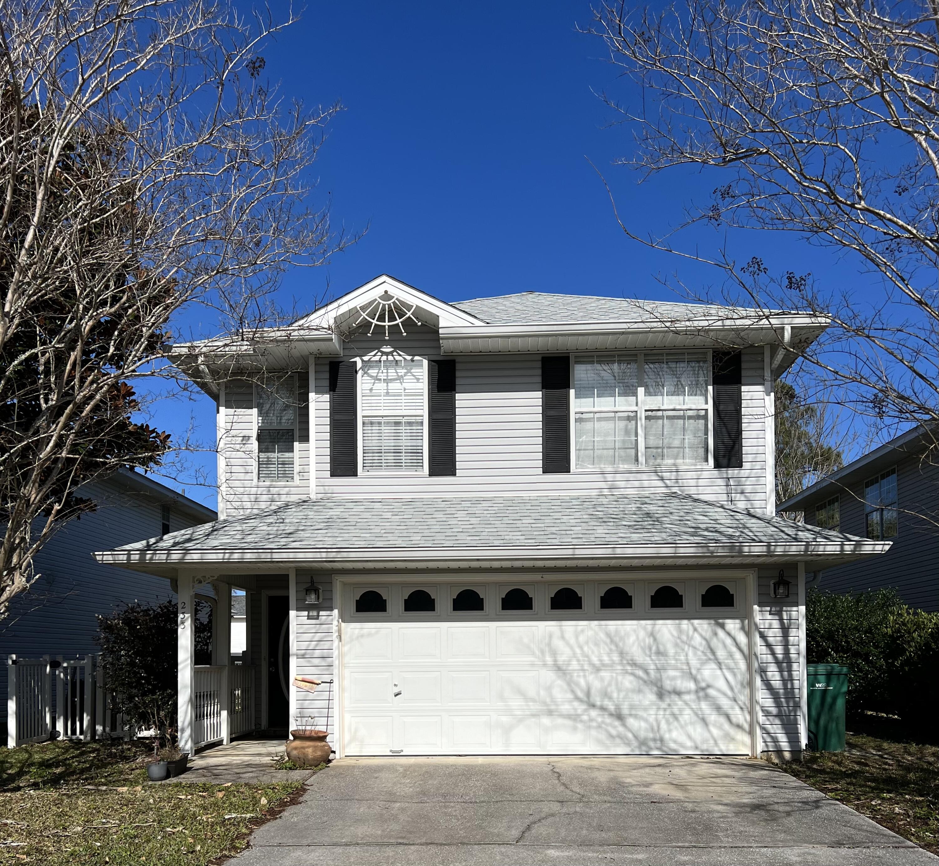 TWIN LAKE ESTATES - Residential Lease