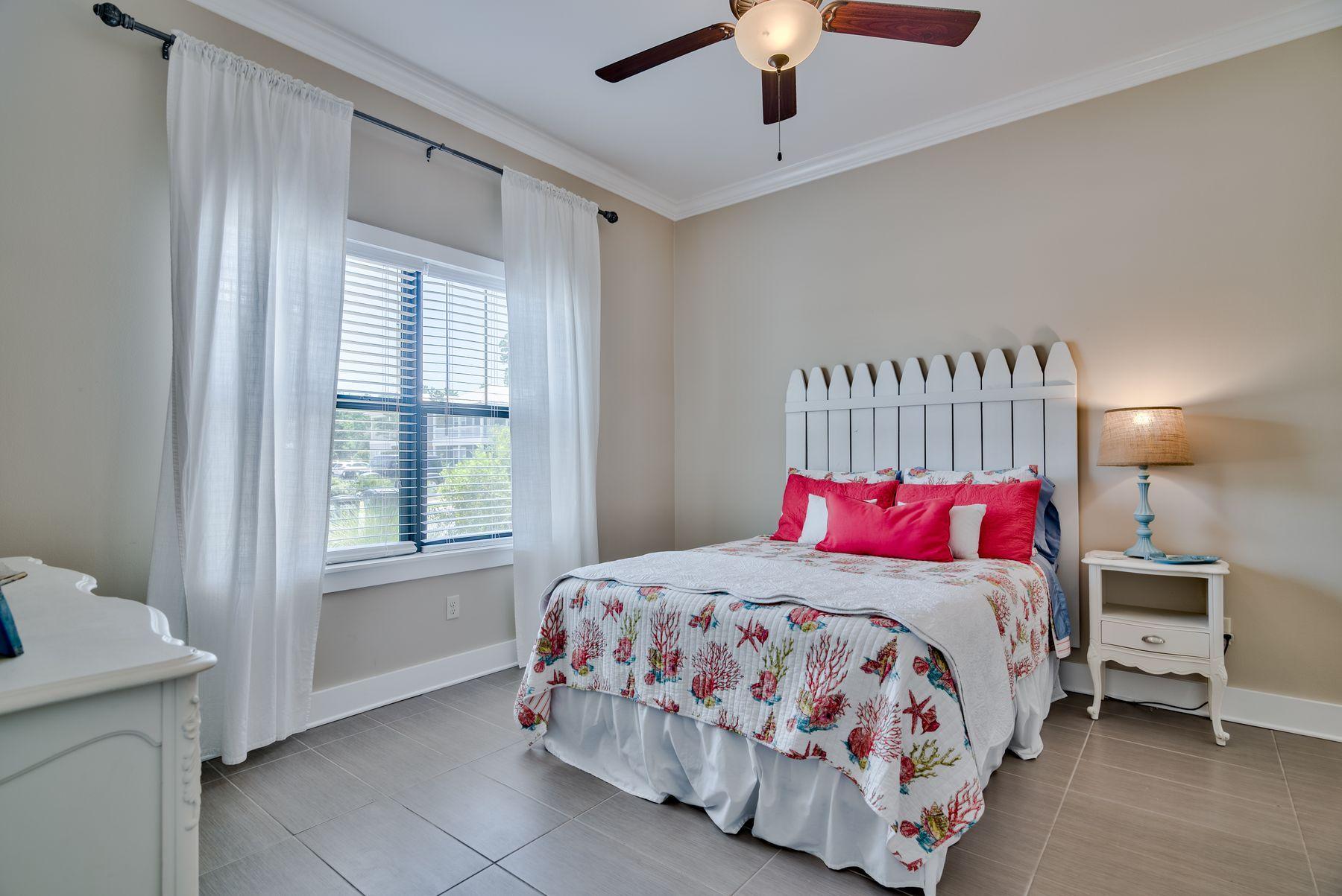 GULF REFLECTIONS - Residential