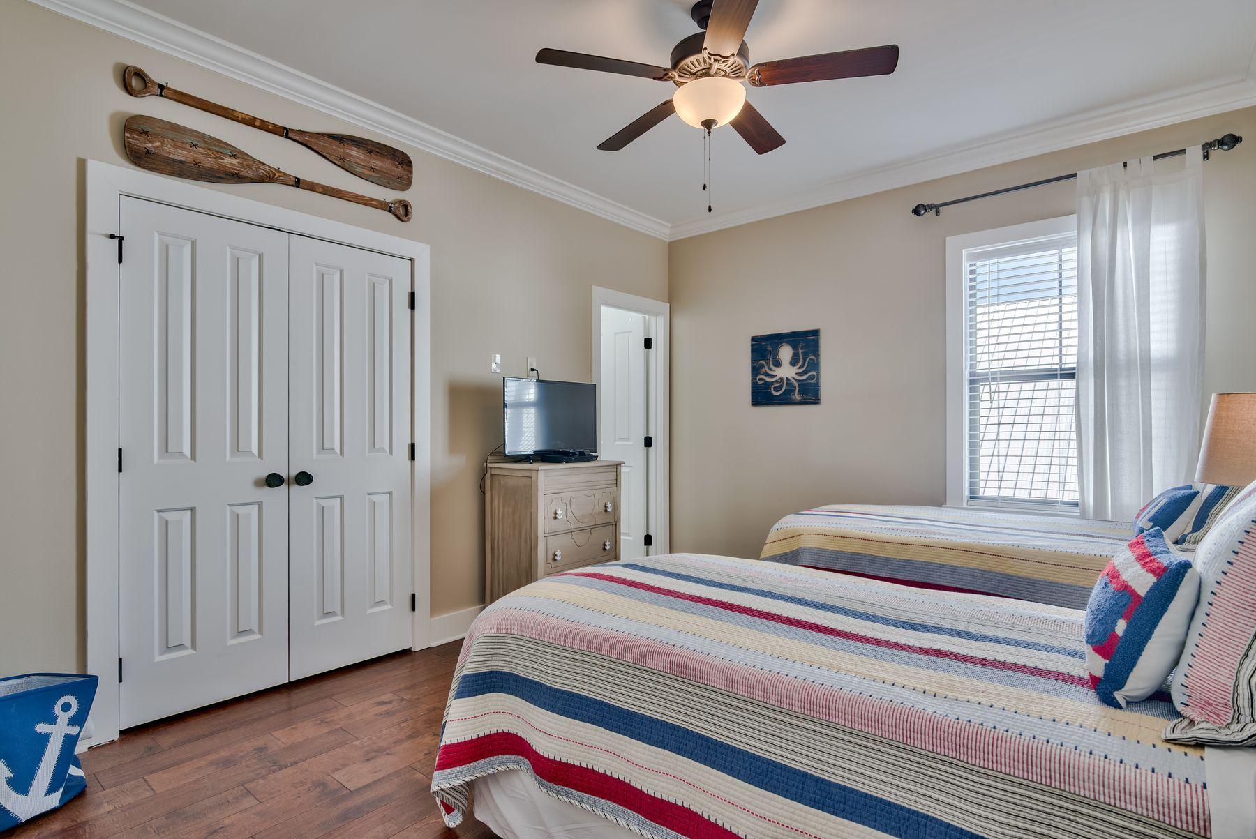 GULF REFLECTIONS - Residential