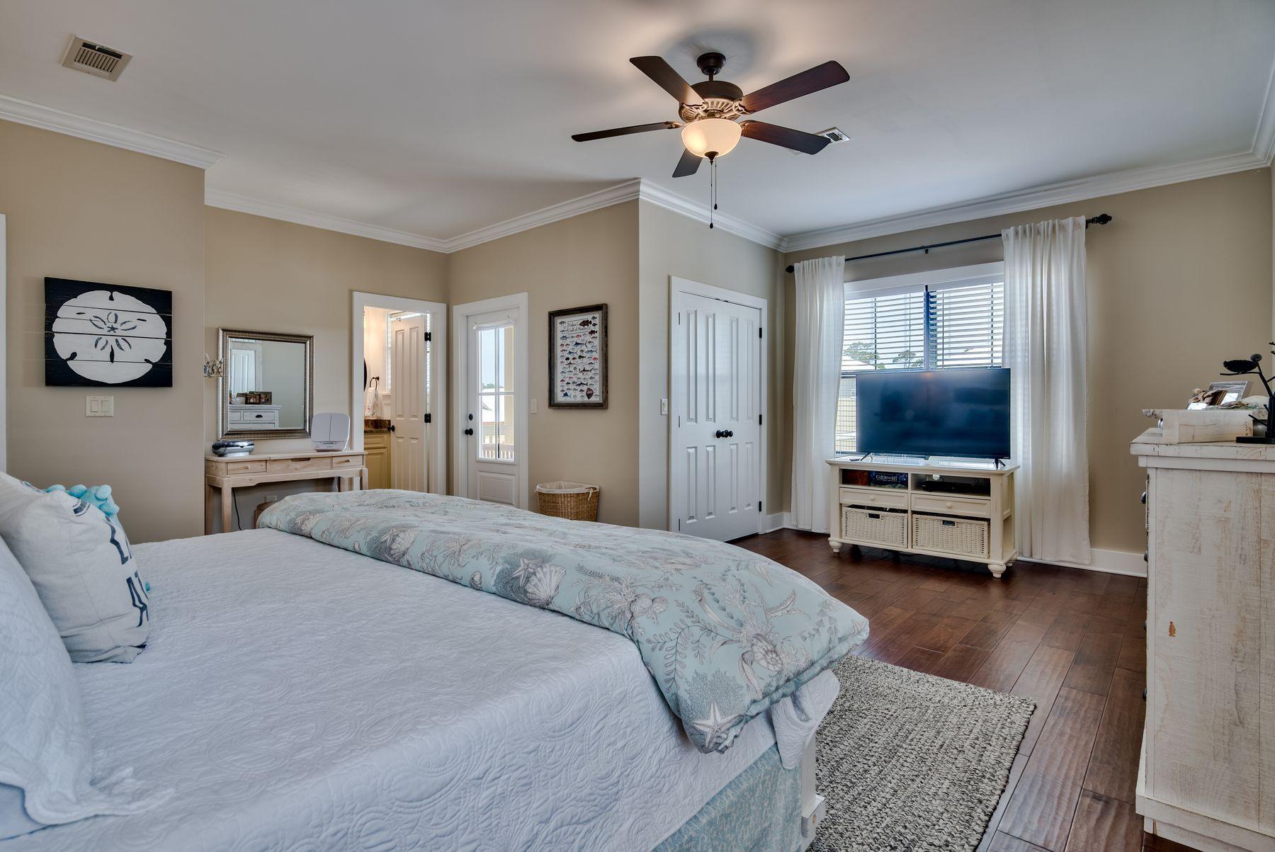 GULF REFLECTIONS - Residential