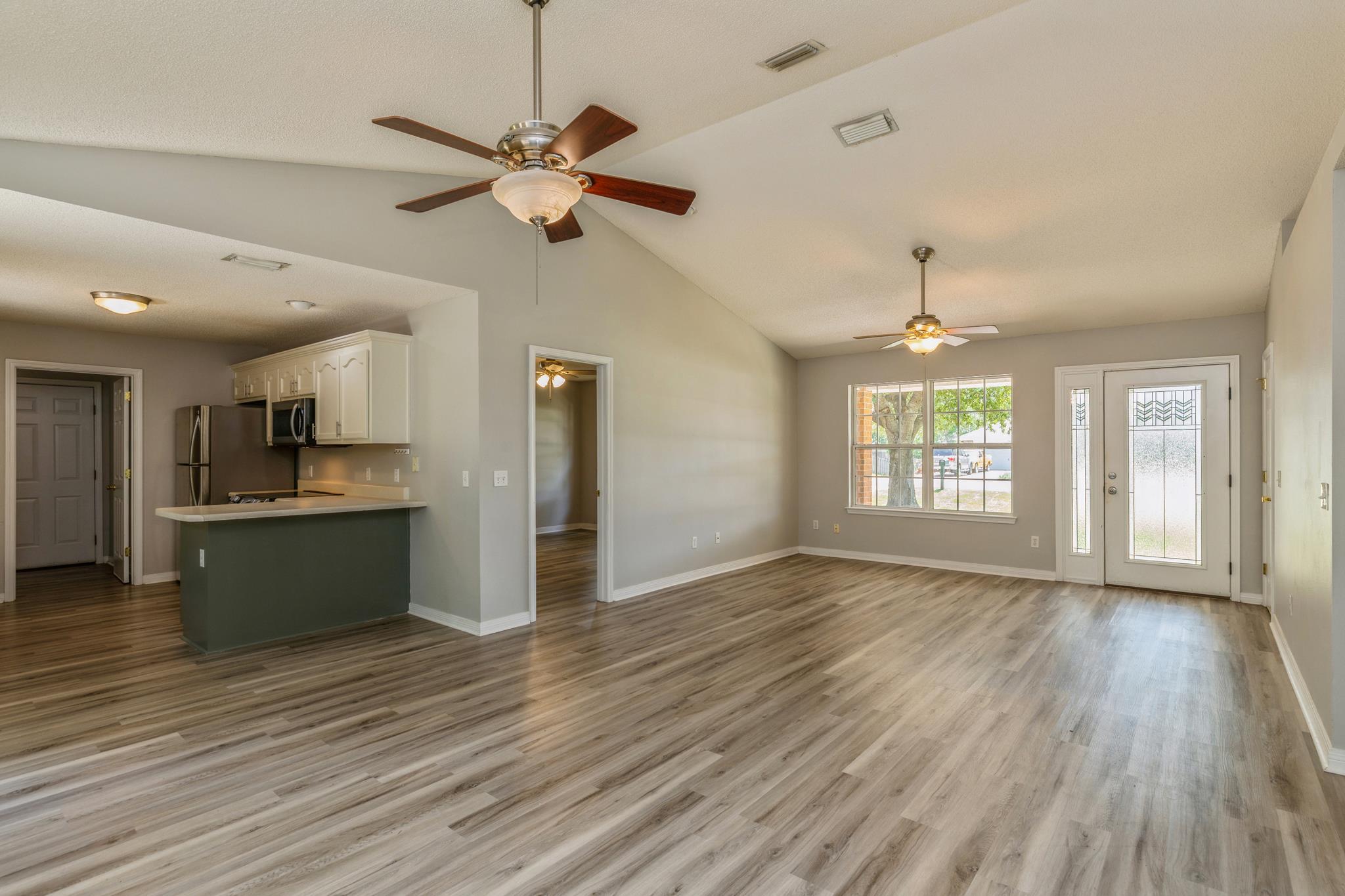 HOLLEY BY THE SEA - Residential