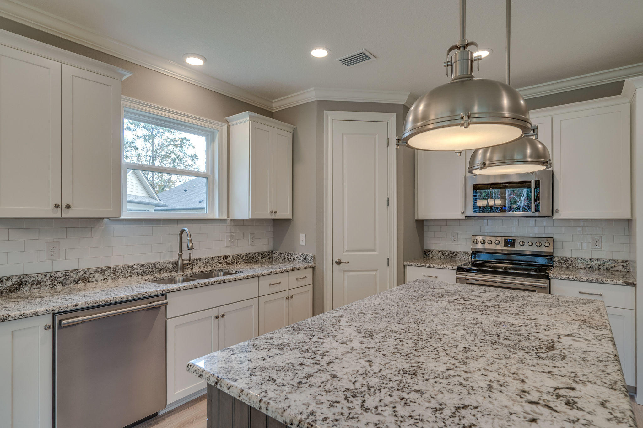 HERITAGE MANOR - Residential