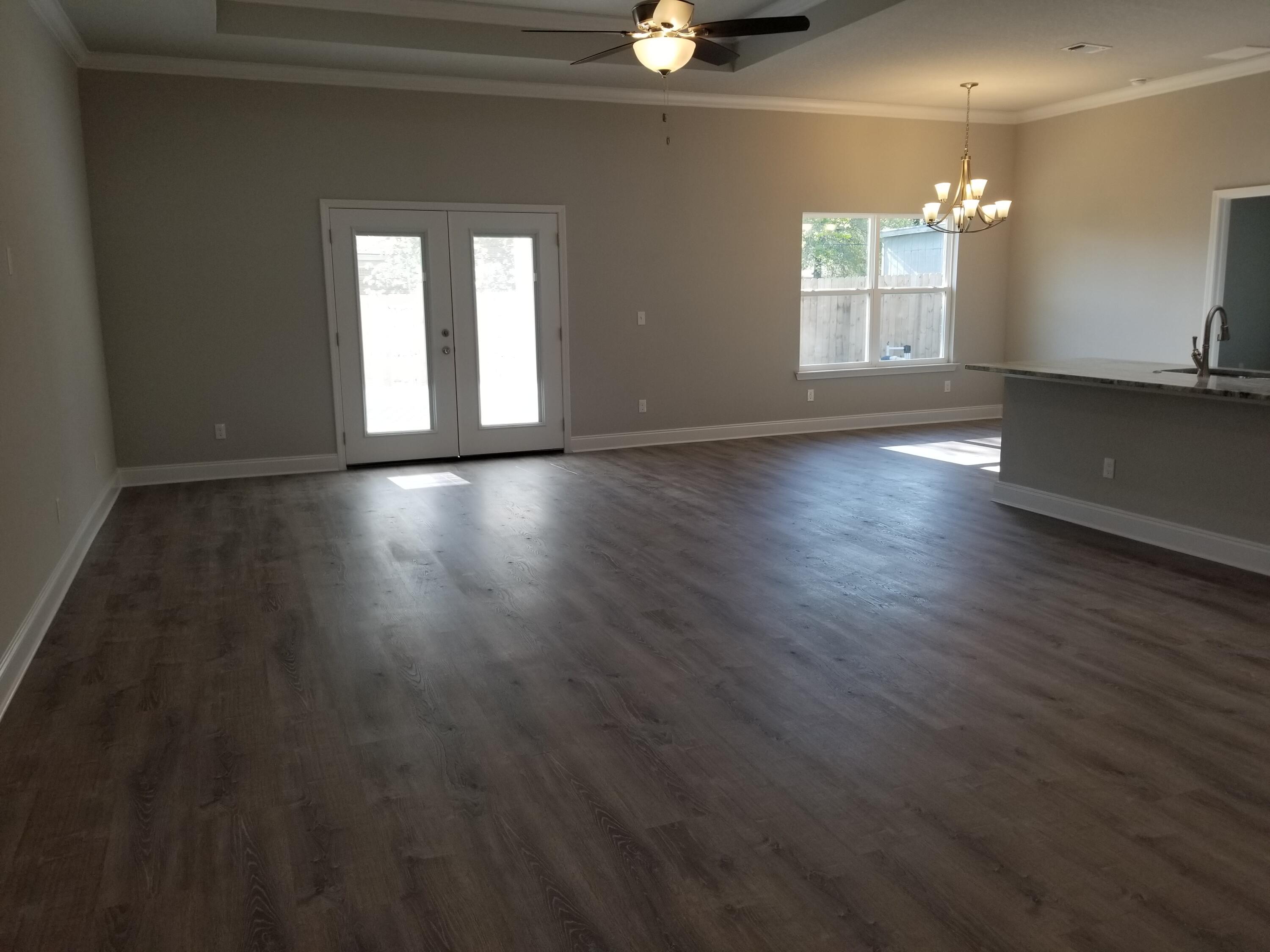 SEASHORE VILLAGE - Residential