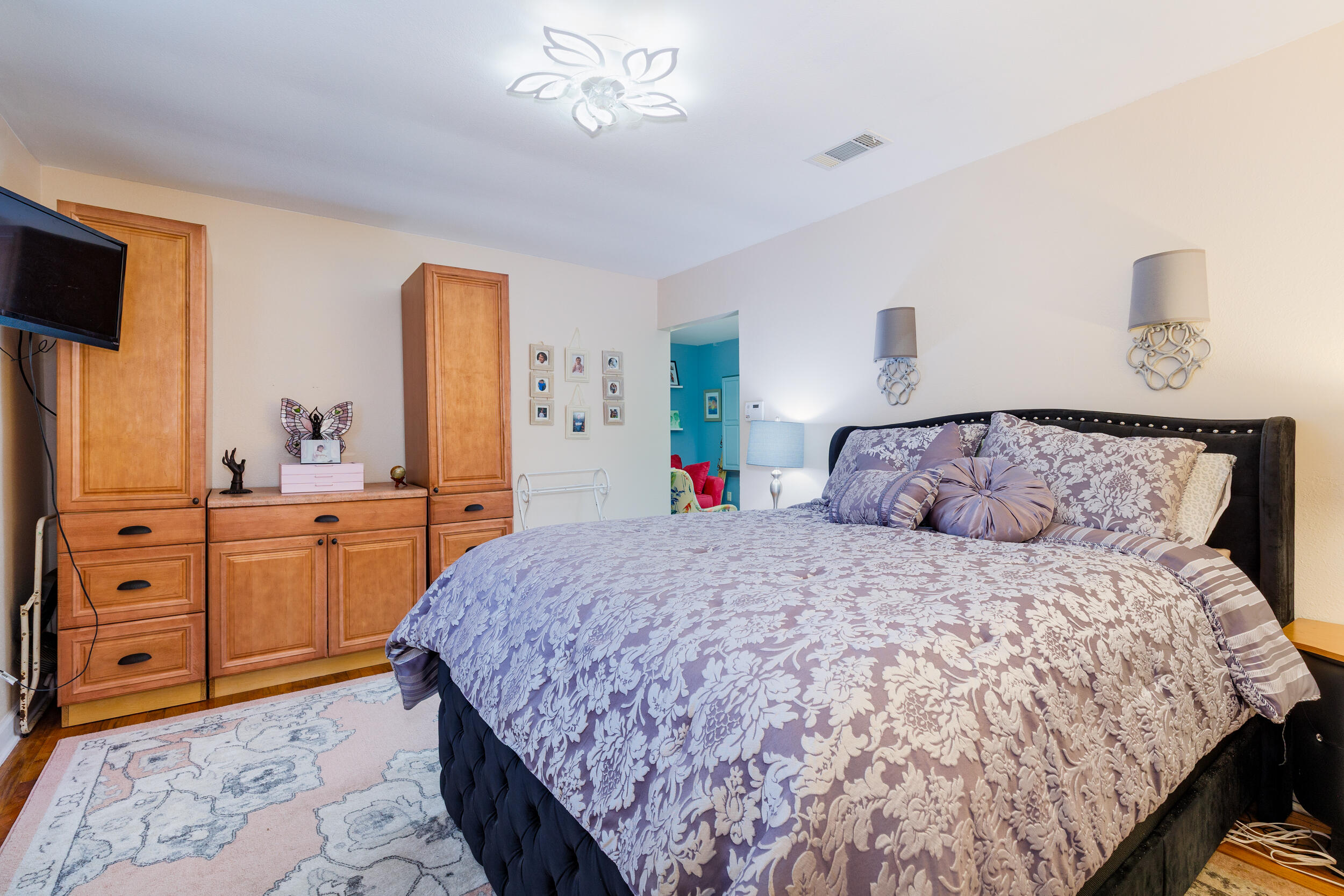 AVALON BEACH - Residential