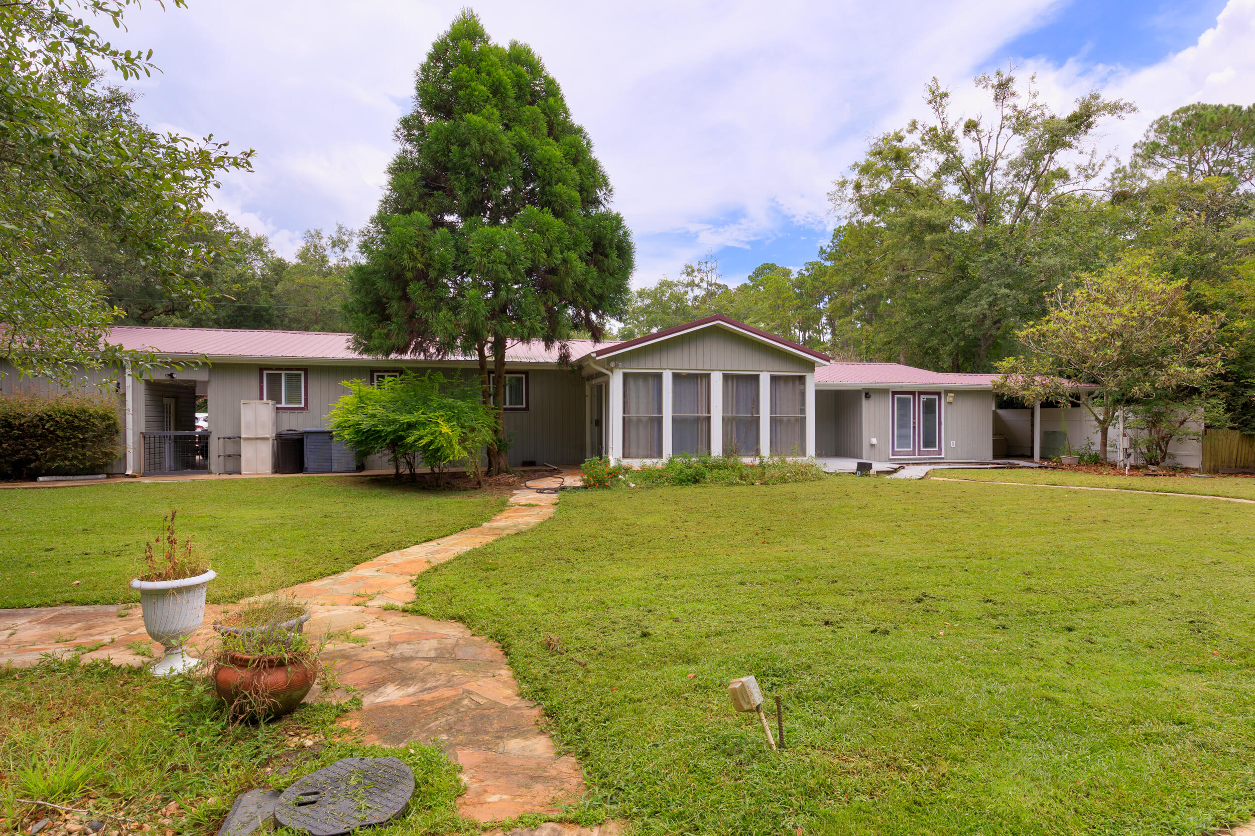 AVALON BEACH - Residential