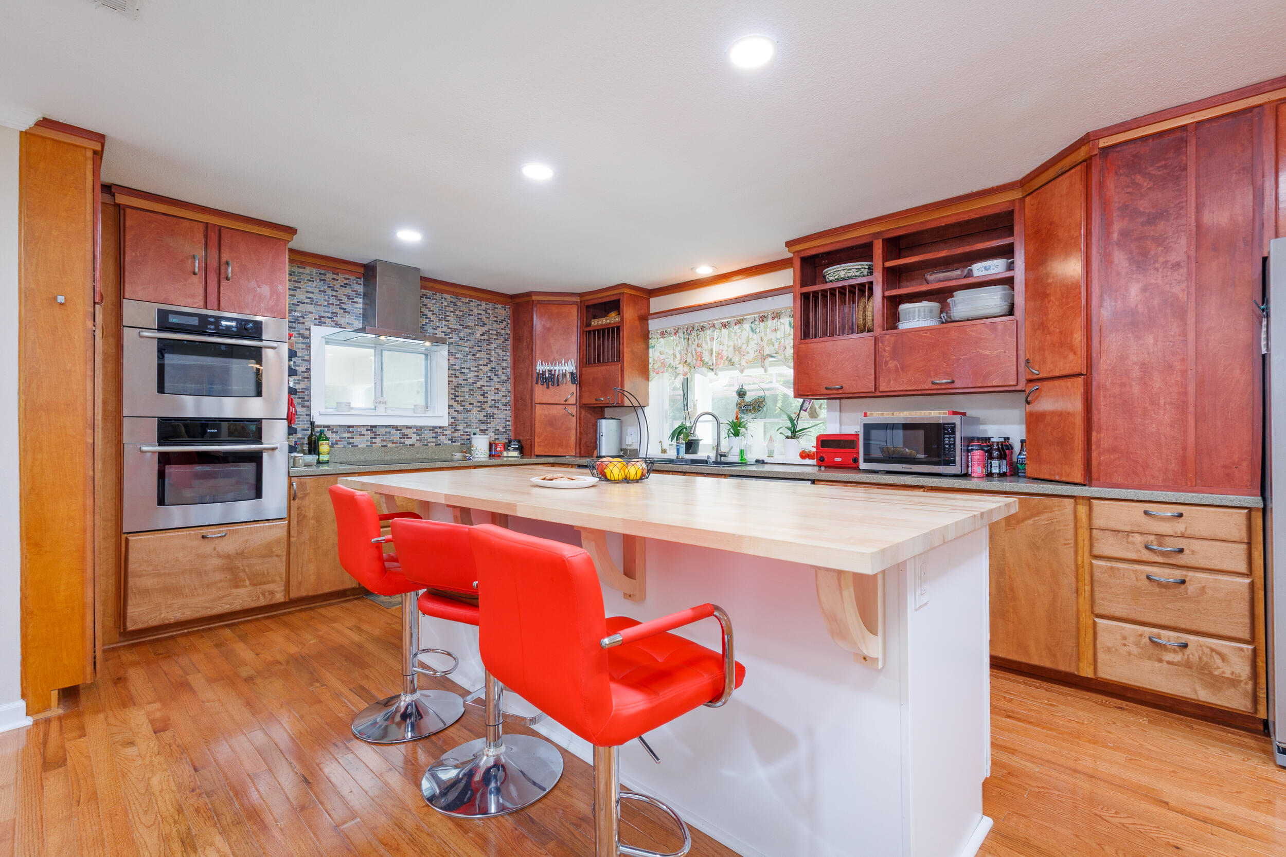 AVALON BEACH - Residential