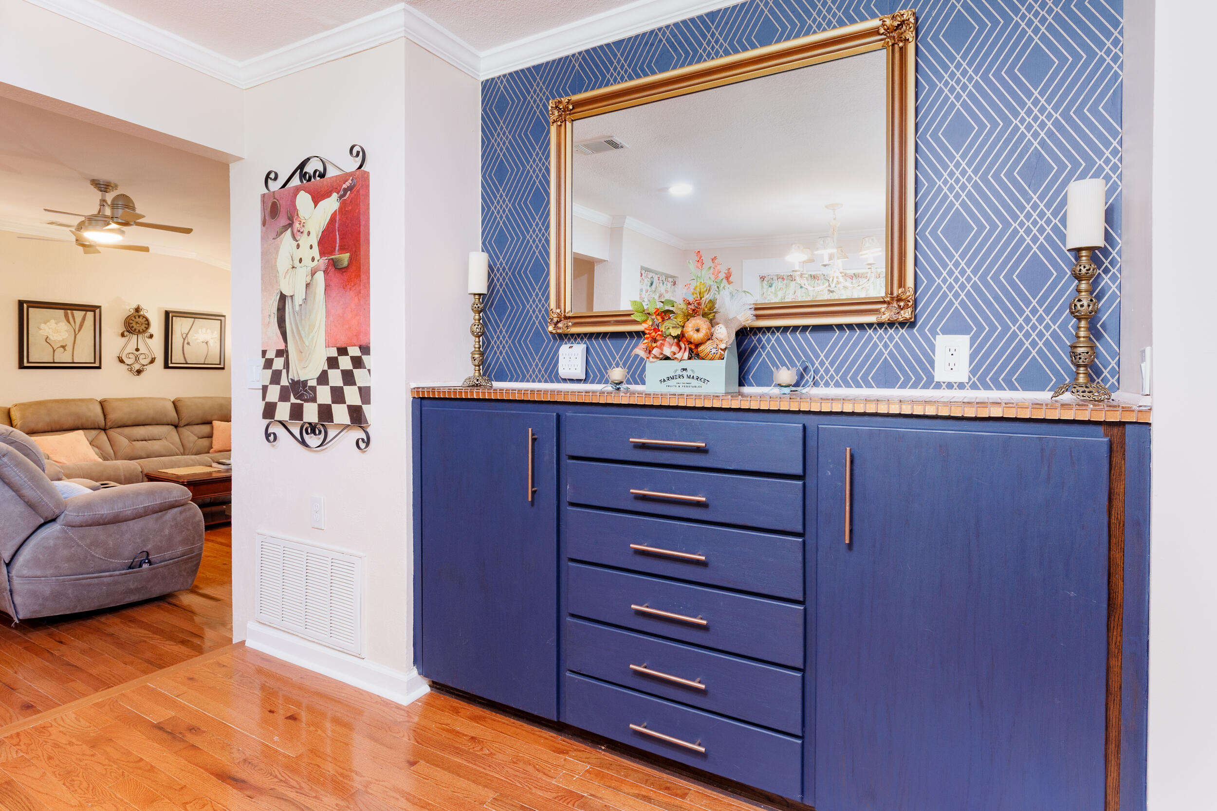 AVALON BEACH - Residential
