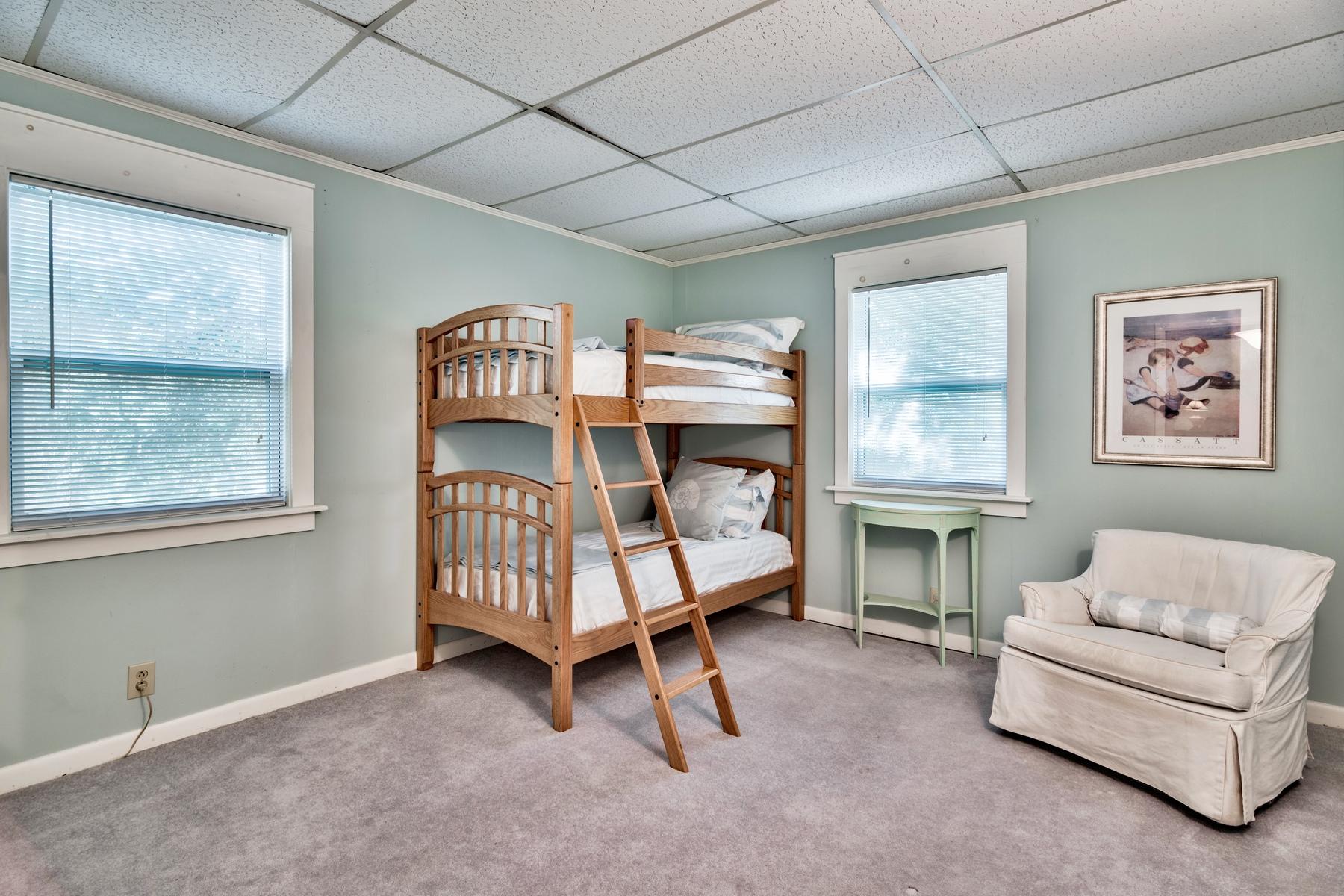 BEACH HIGHLAND 1ST ADD - Residential