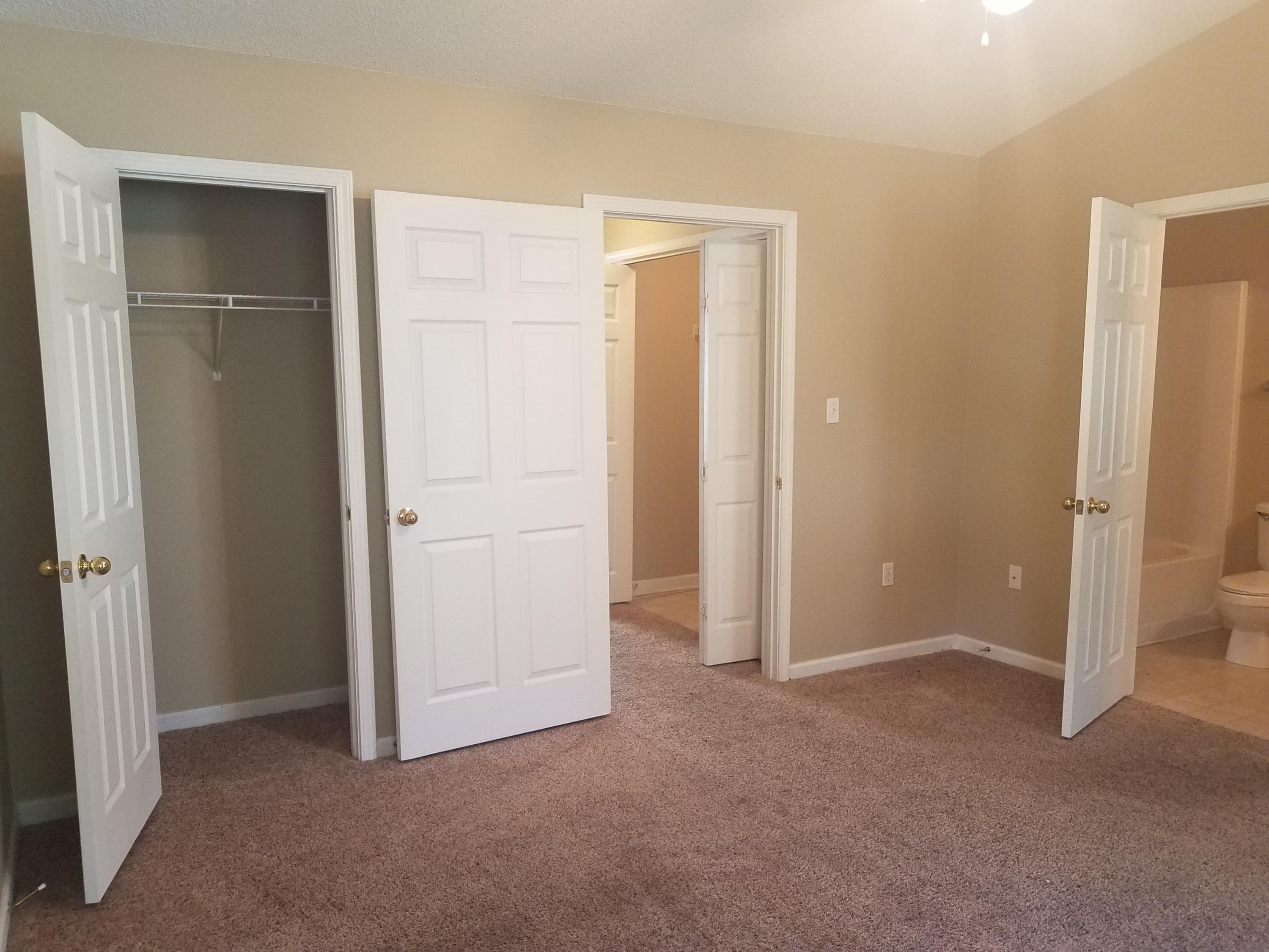 ROLLING PINES - Residential