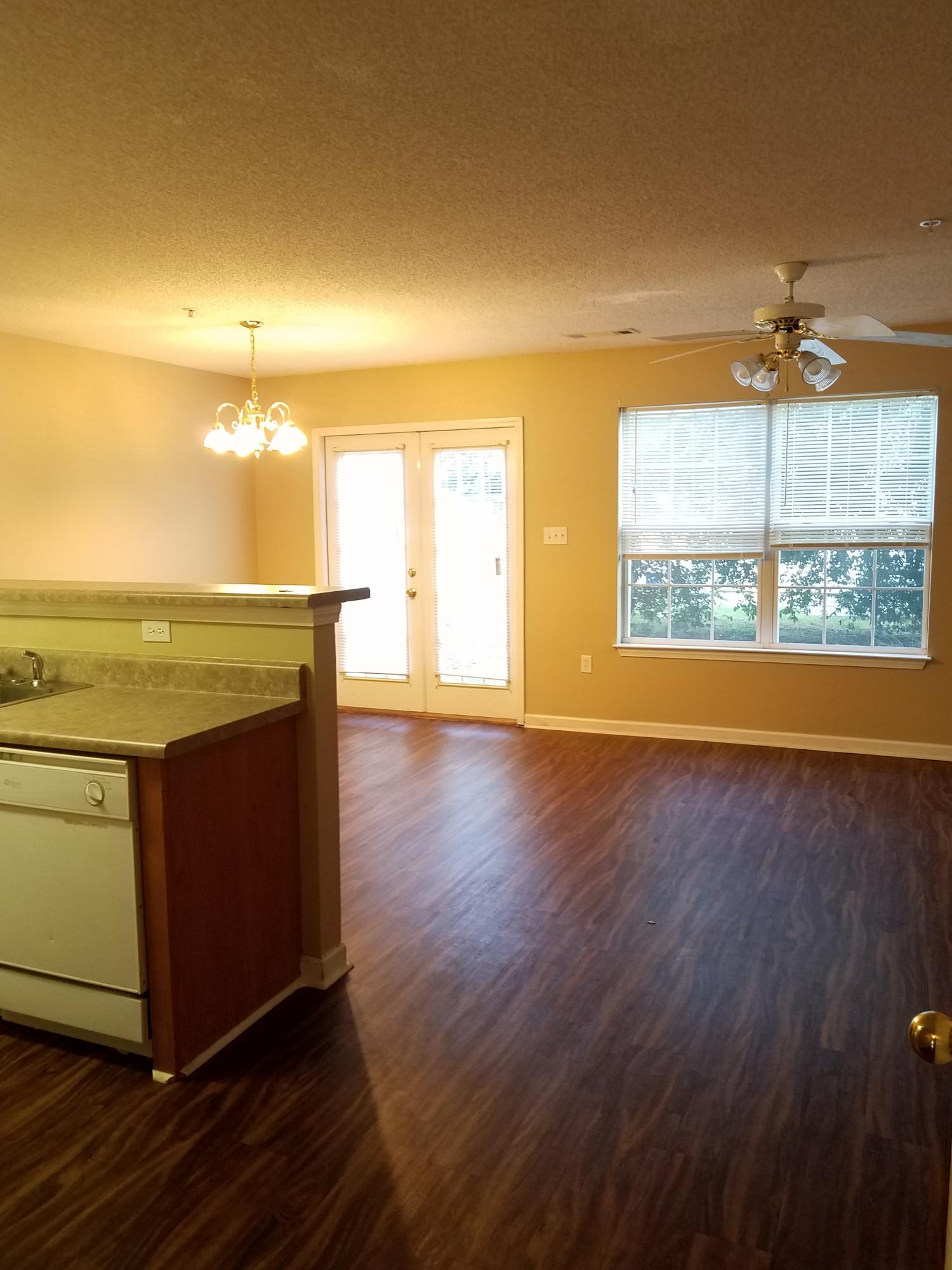 ROLLING PINES - Residential