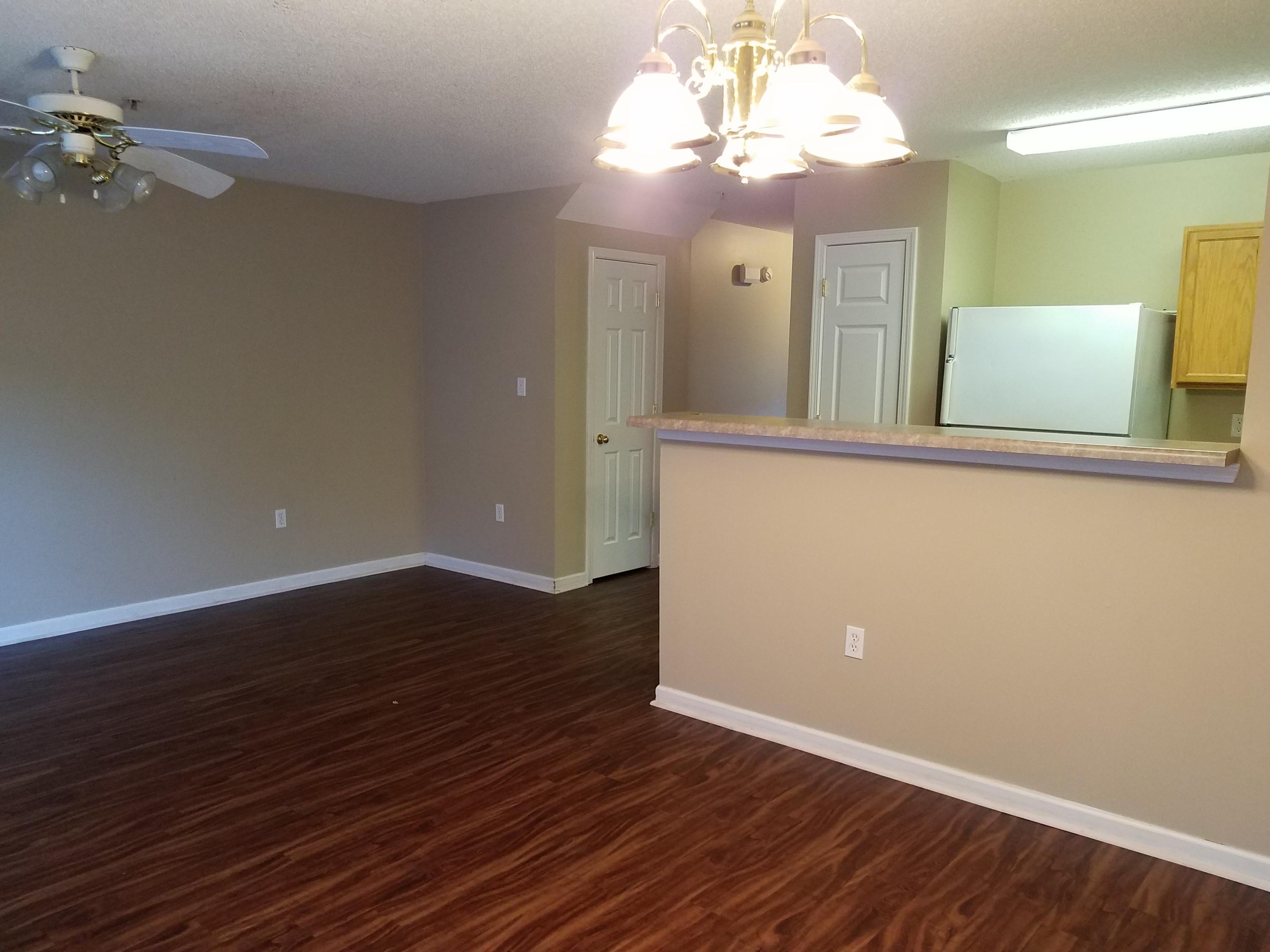 ROLLING PINES - Residential