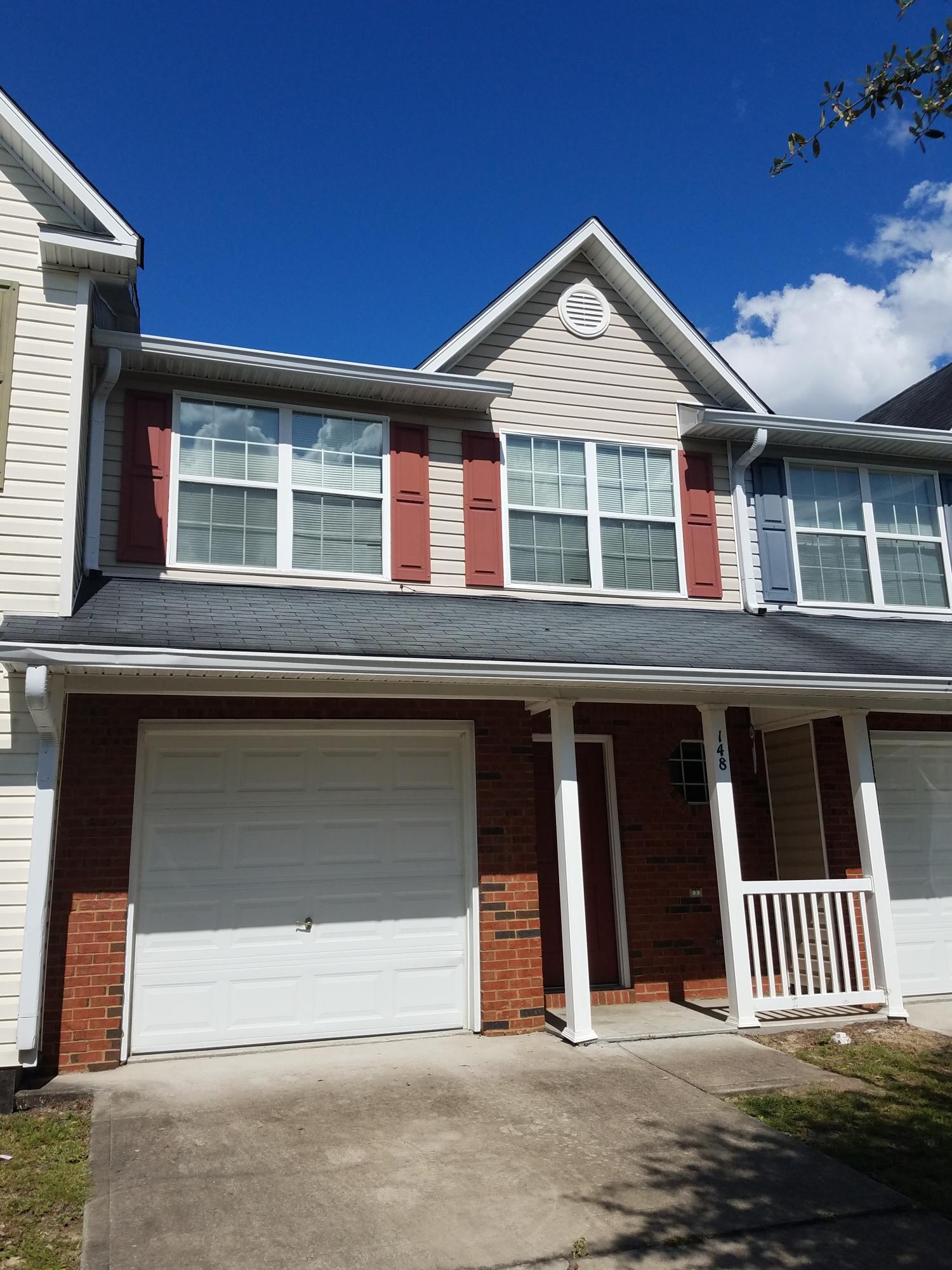 ROLLING PINES - Residential