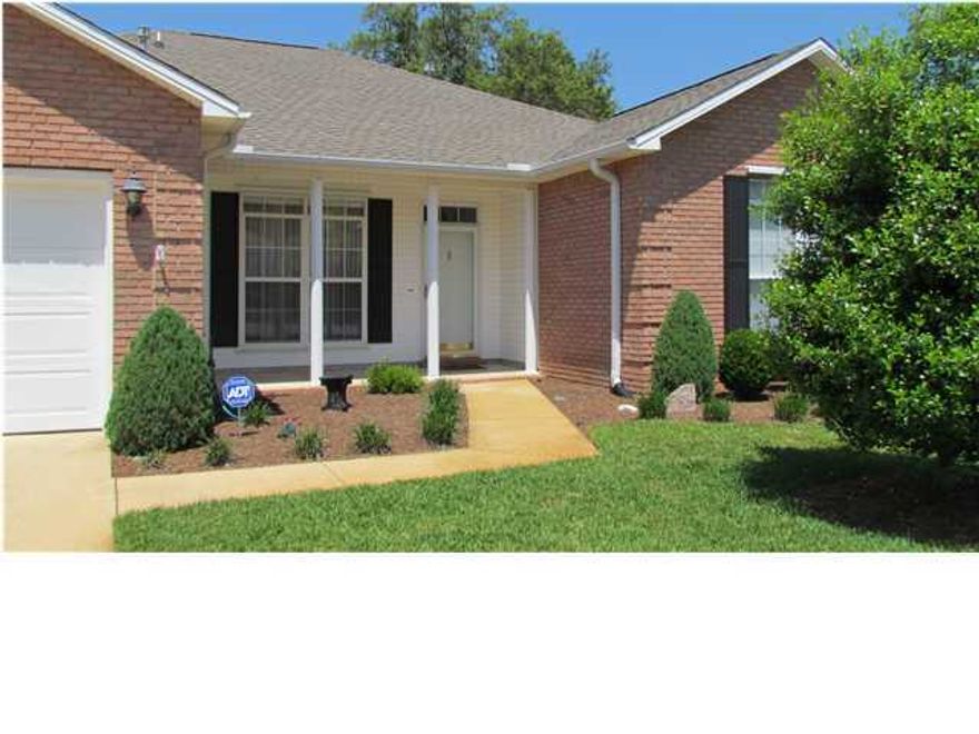 Beautiful pristine house on lush landscaped lot in Bluewater Bay. Convenient to Merchants Walk, Bluewater Elementary School & Mid Bay Bridge. Kitchen features stainless appliances, tile floors & granite counter tops. Florida room is heated and cooled. House has custom drapes and fixtures plus laminate wood flooring! Master bath has relaxing jet tub, separate shower and double sink. Master suite has large walk in closet. Absolutely no pets & no smoking. Any person 18 years old or older must complete separate applications. Renter's liability insurance required. Refrigerator in garage not warranted, ice maker not warranted in house refrigerator, jetted tub not warranted, AC unit in FL room not warranted, retractable awning not warranted