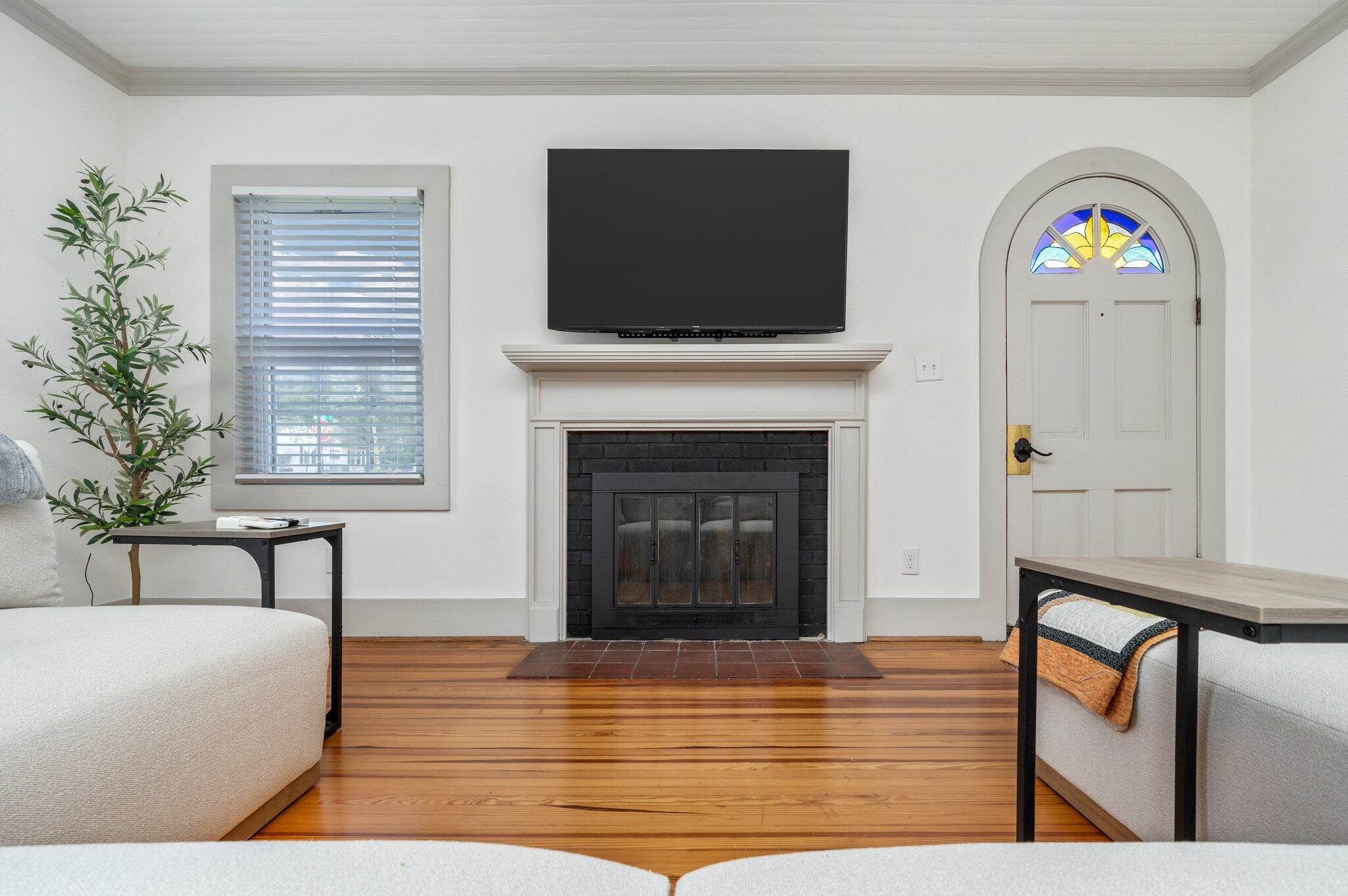 TOWN OF CRESTVIEW - Residential