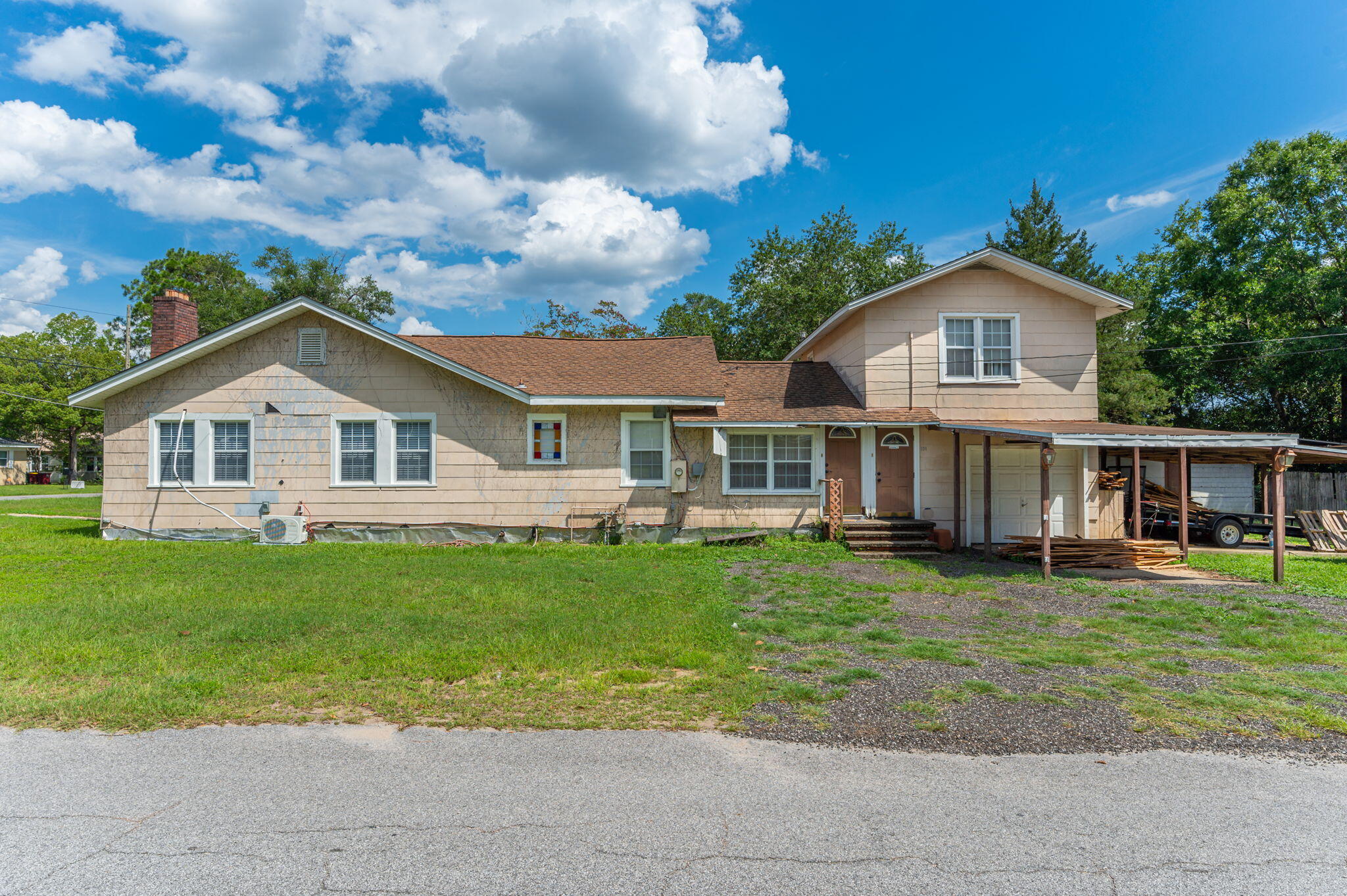 TOWN OF CRESTVIEW - Residential