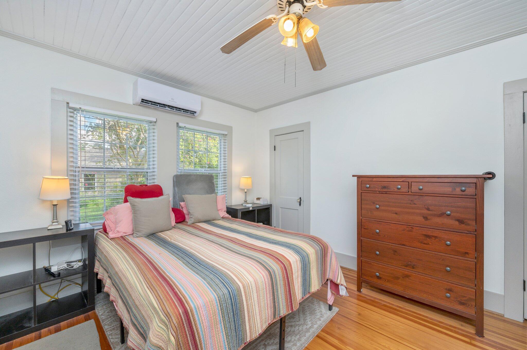 TOWN OF CRESTVIEW - Residential