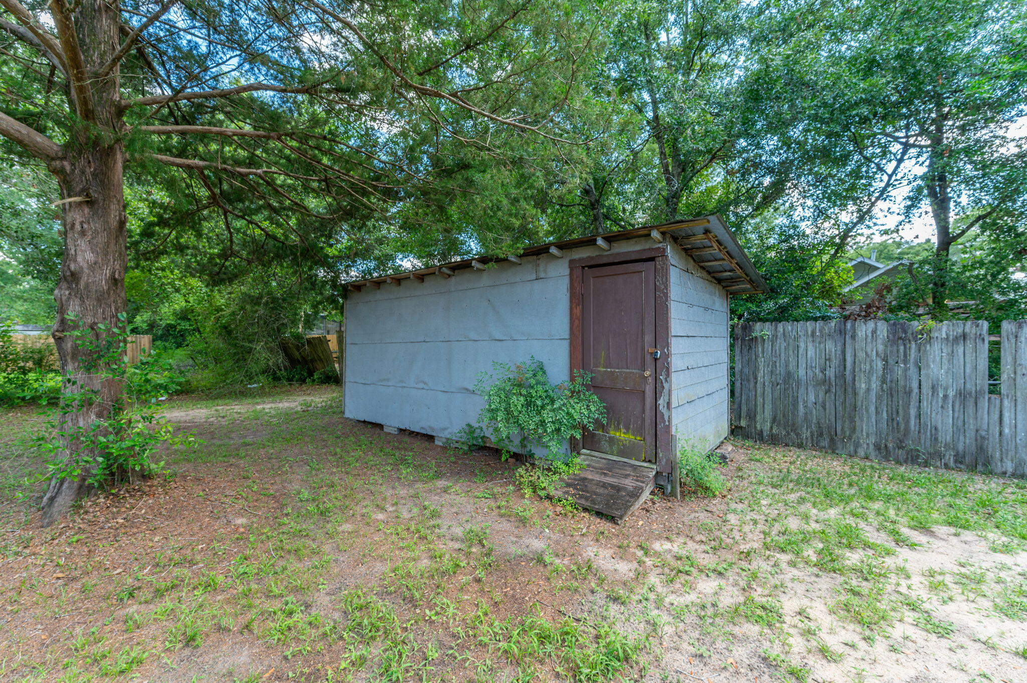 TOWN OF CRESTVIEW - Residential