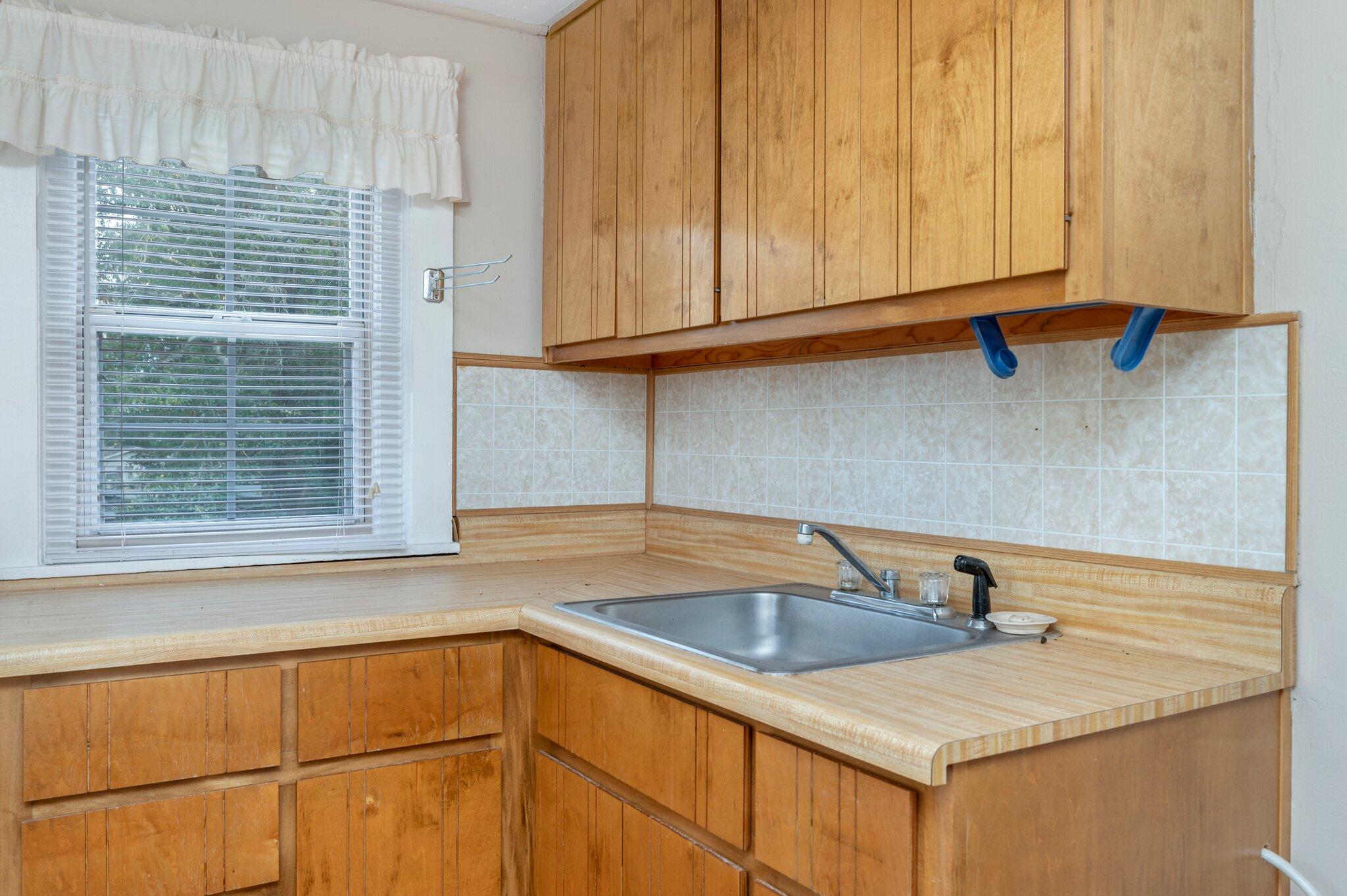 TOWN OF CRESTVIEW - Residential