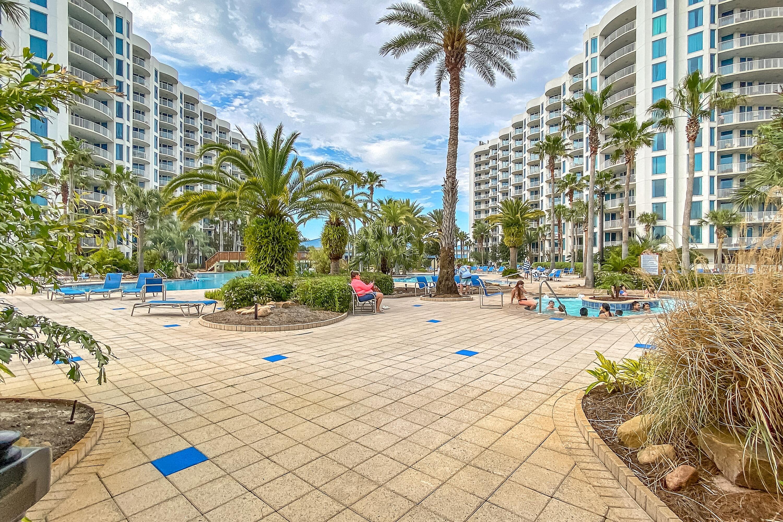 THE PALMS OF DESTIN - Residential