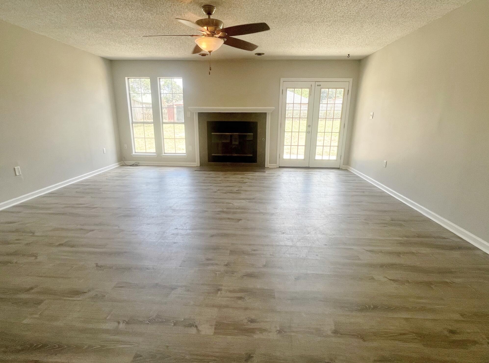 COUNTRYVIEW ESTATES 3RD ADDN - Residential